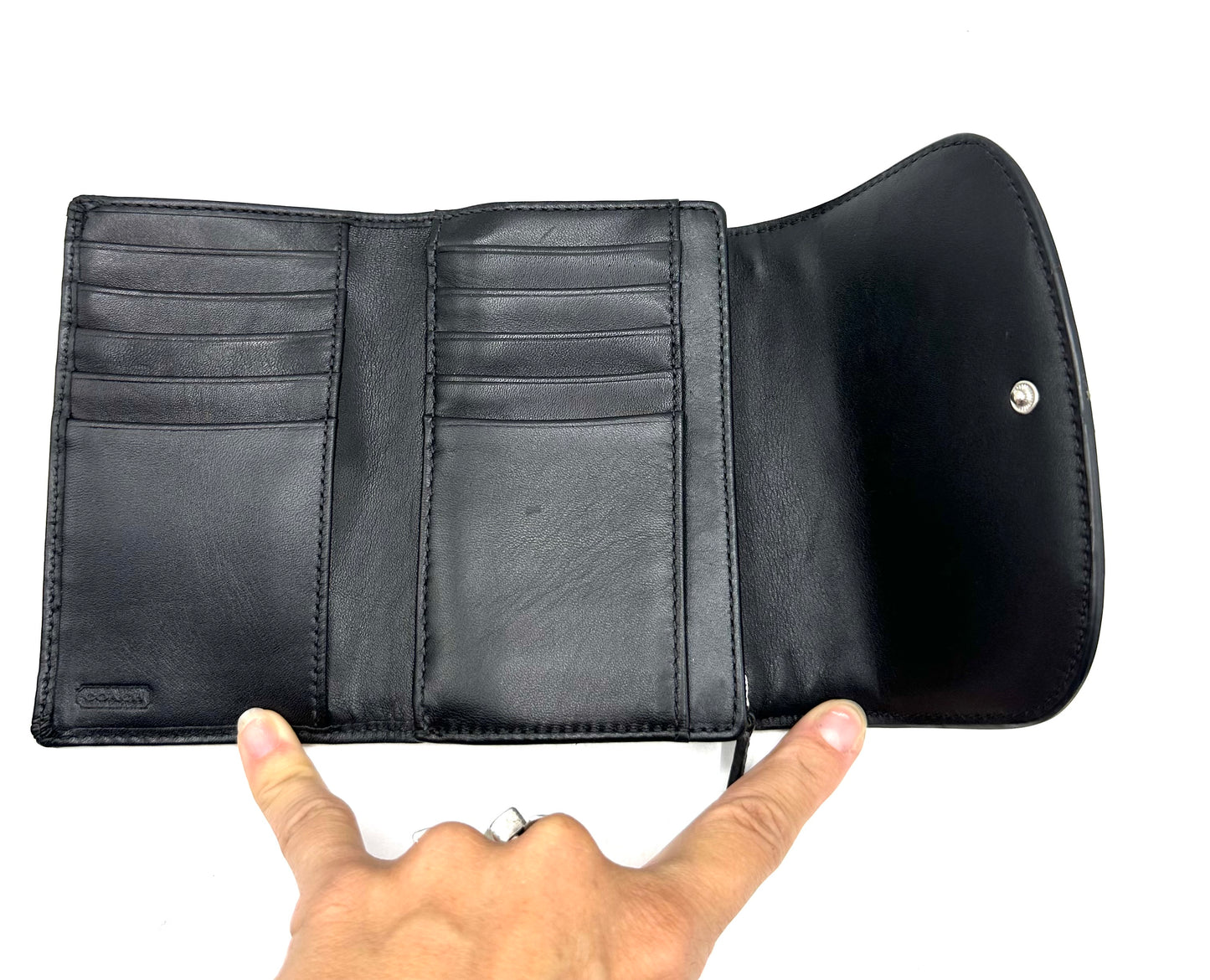 Coach Classic Tri-Fold Small Wallet – Black/Gray Signature C Canvas