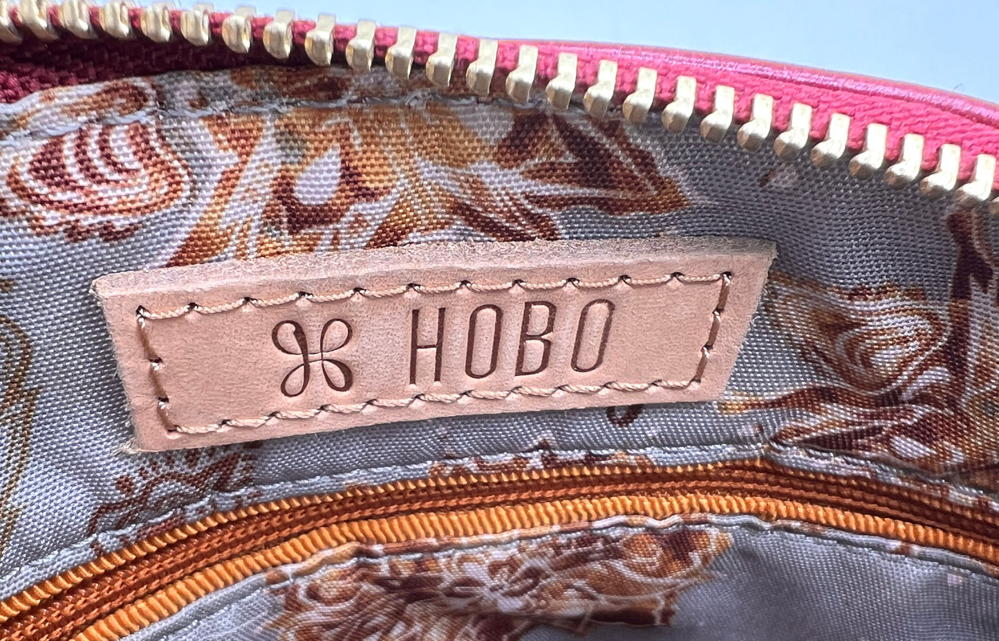 HOBO Evella Crossbody in Fuchsia – Glazed Leather Mini