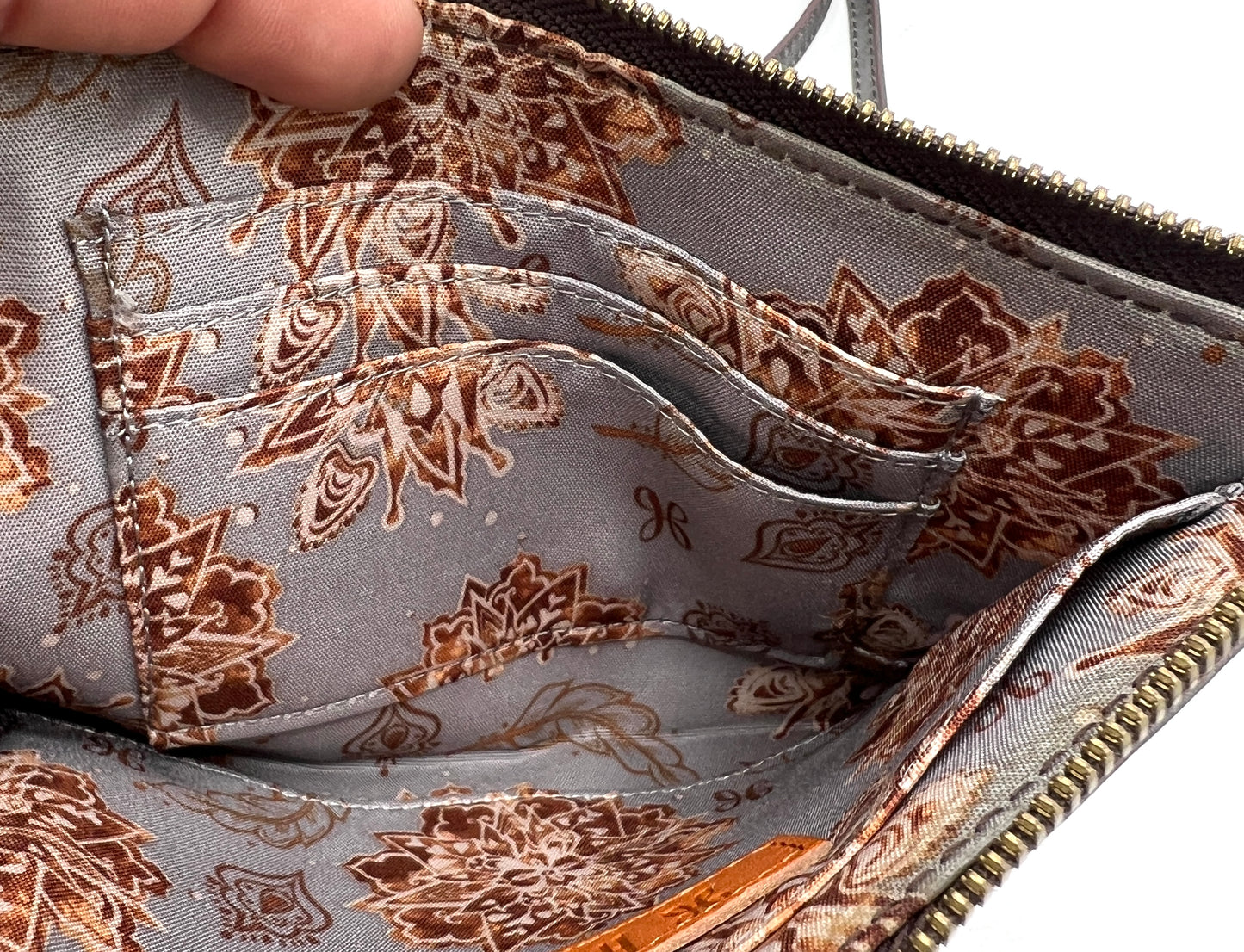 HOBO Moxie Crossbody