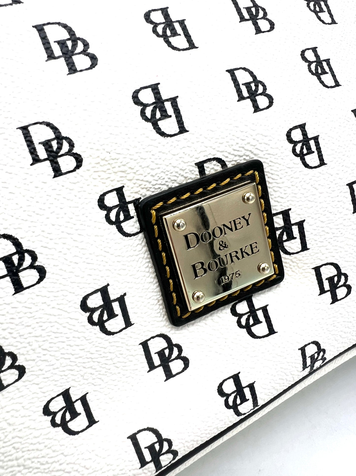 Dooney & Bourke Gretta Leisure Shopper Tote – White with Black Signature Monogram