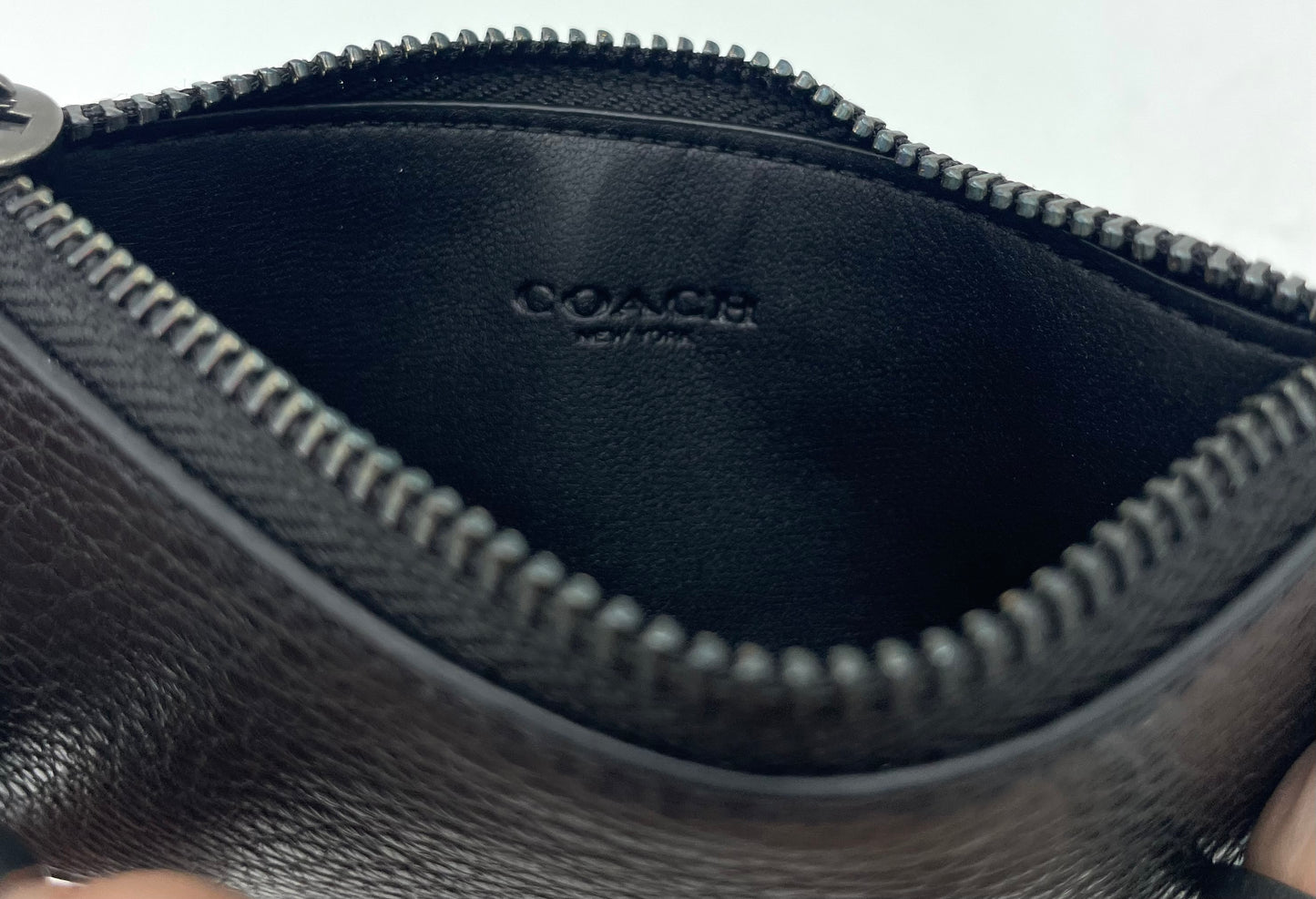 Coach Zip Card Case – Black Pebbled Leather with Gunmetal Hardware