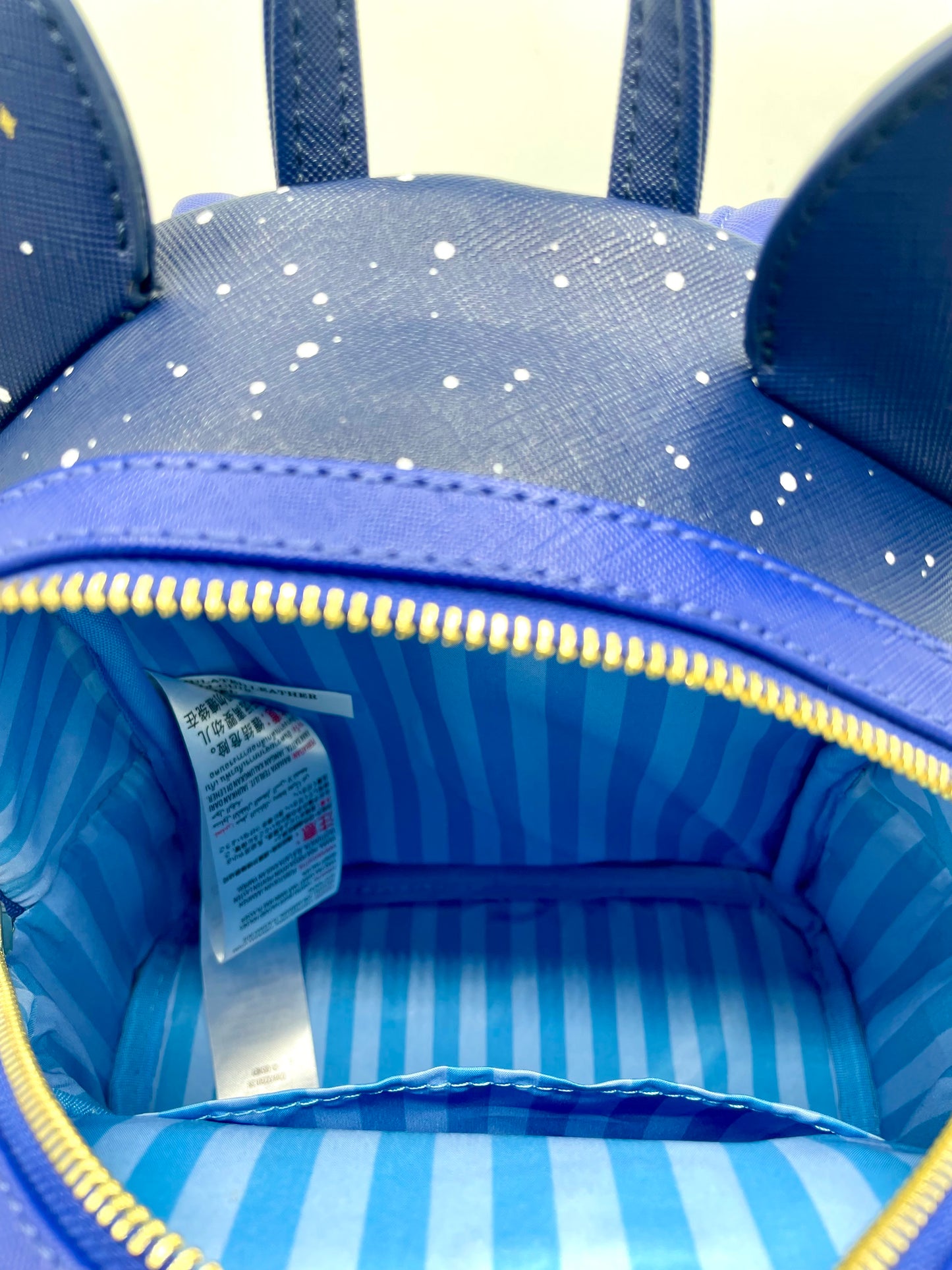 Loungefly Peter Pans flight mini backpack. Main attraction series 6/12