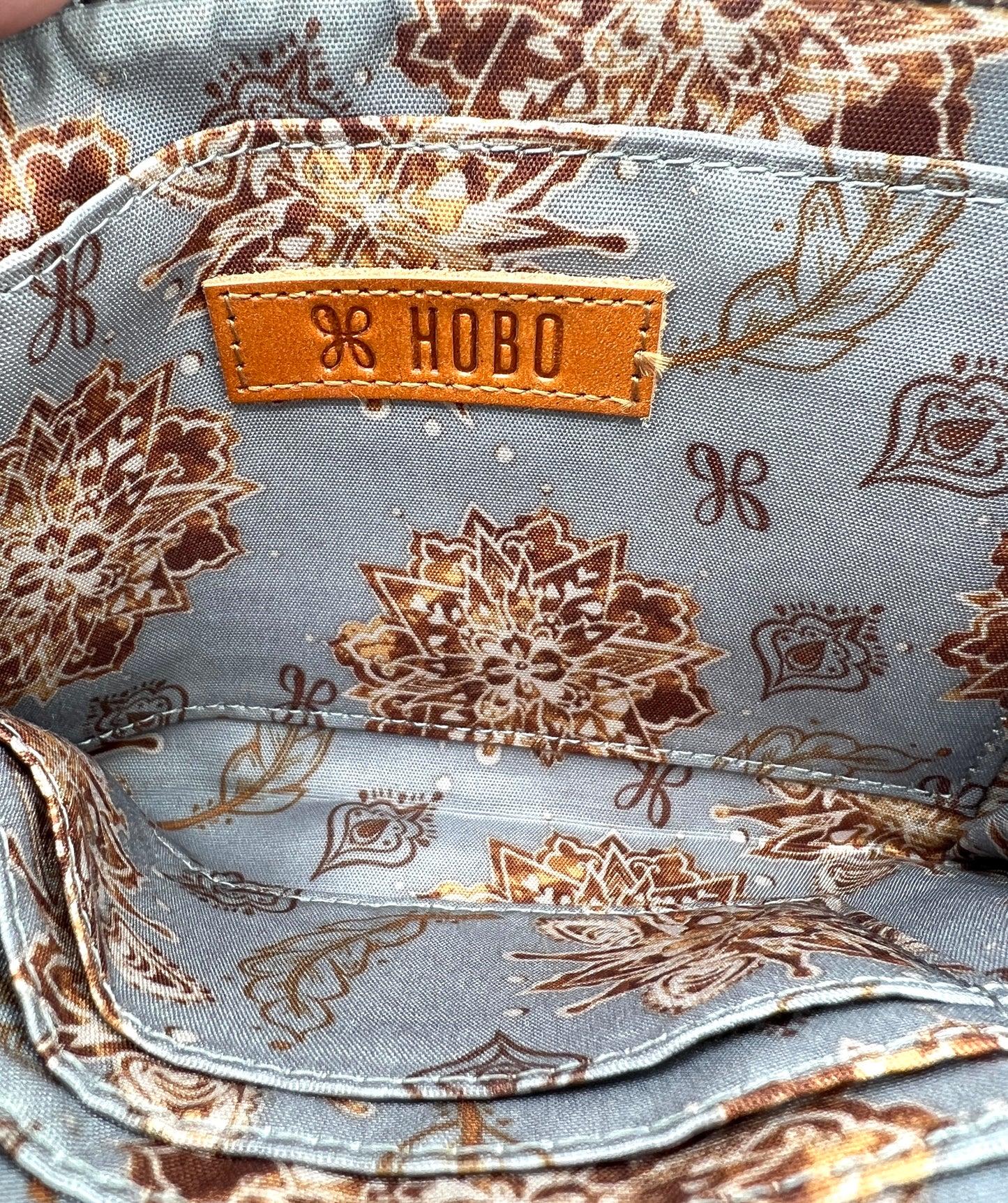 HOBO Moxie Lanyard Wallet