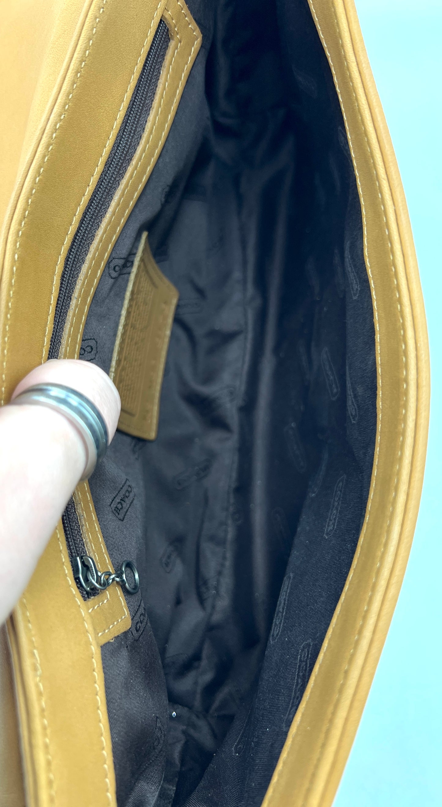 Vintage Coach Whitney 9179 Shoulder Bag