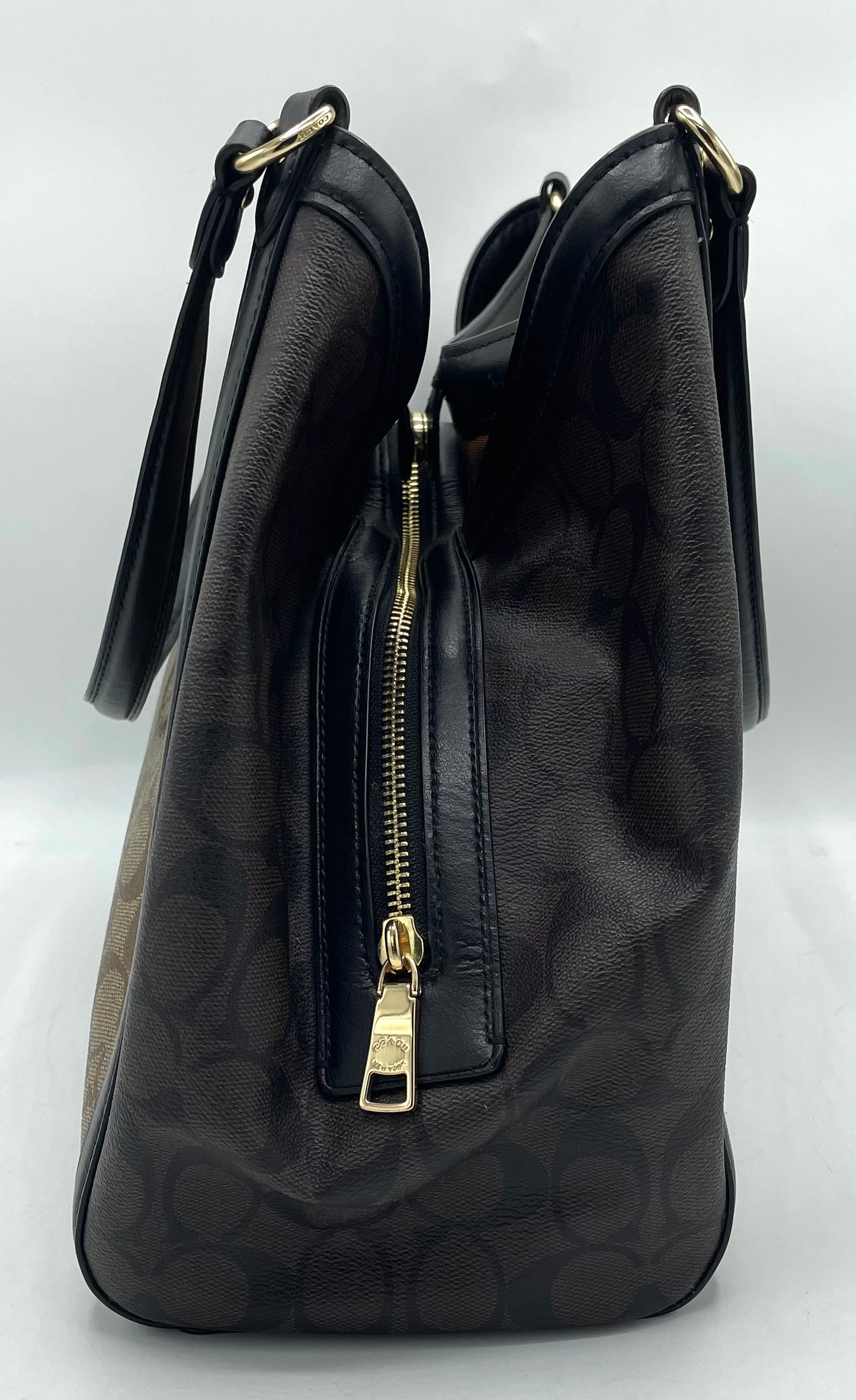 Coach Kristy Shoulder Bag – Signature Block (H2172-C6831)