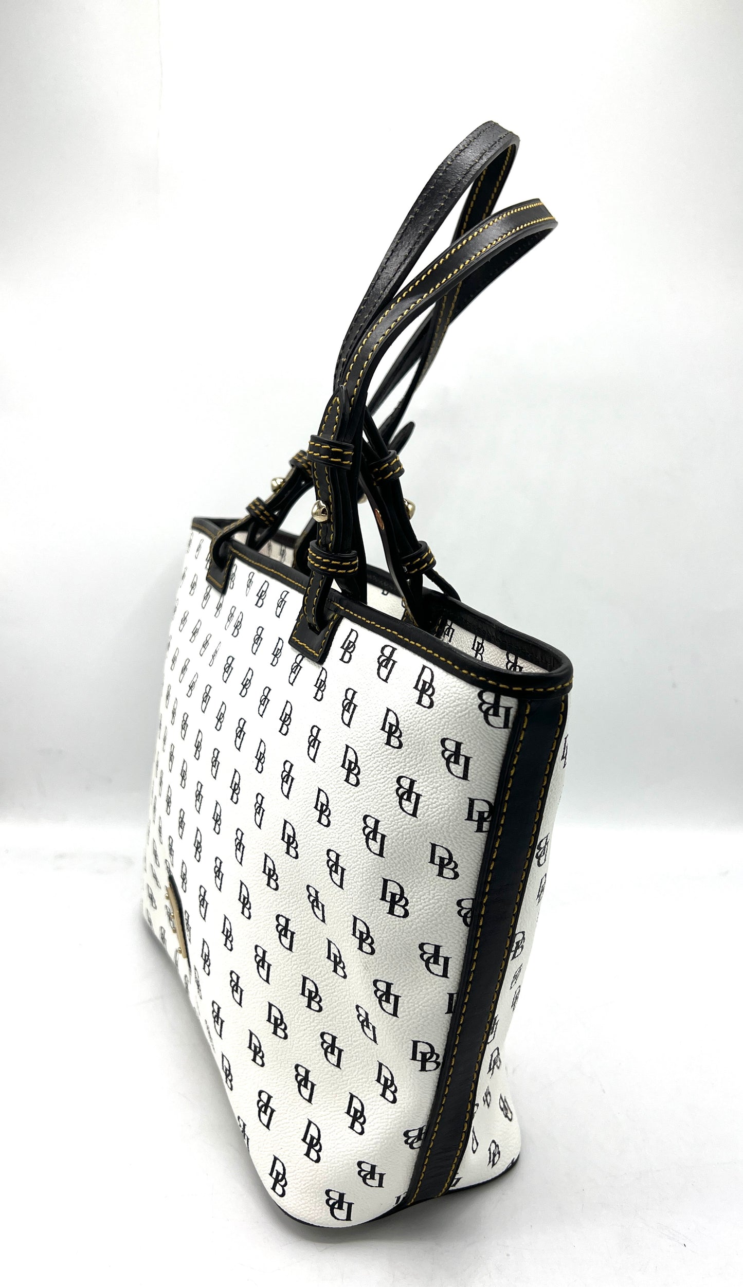 Dooney & Bourke Gretta Leisure Shopper Tote – White with Black Signature Monogram