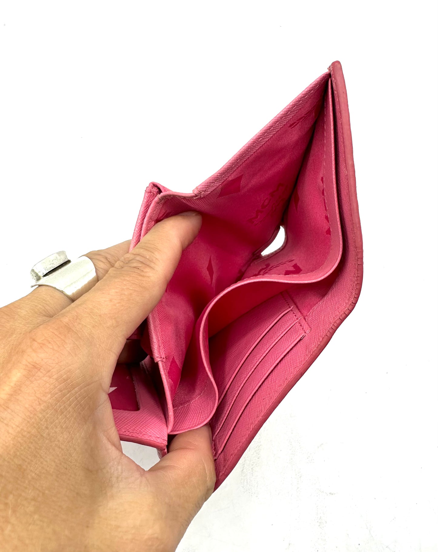 MCM Visetos Trifold Wallet – Light Pink Leather with Gold Hardware