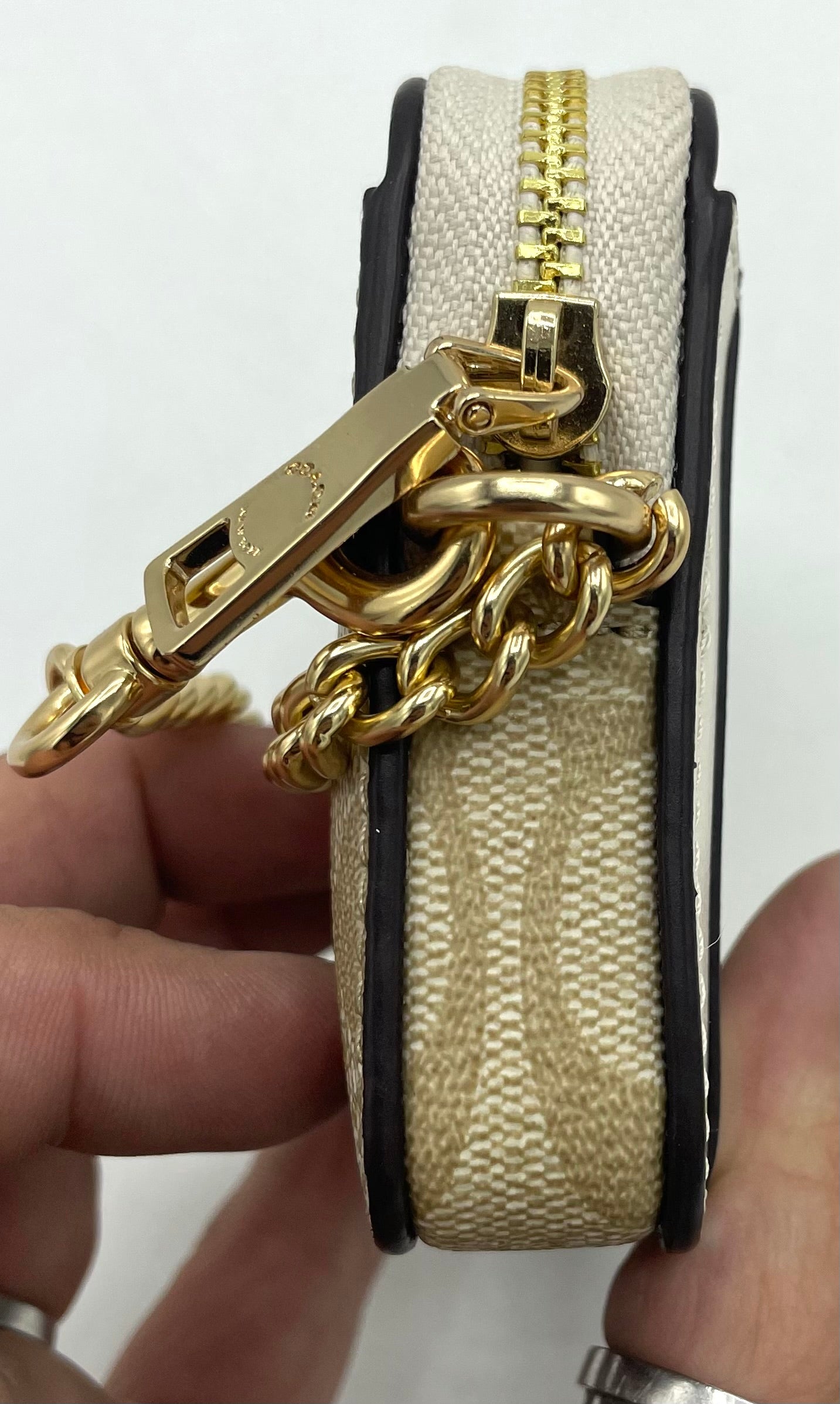 Coach Zip Card Case - Signature Print