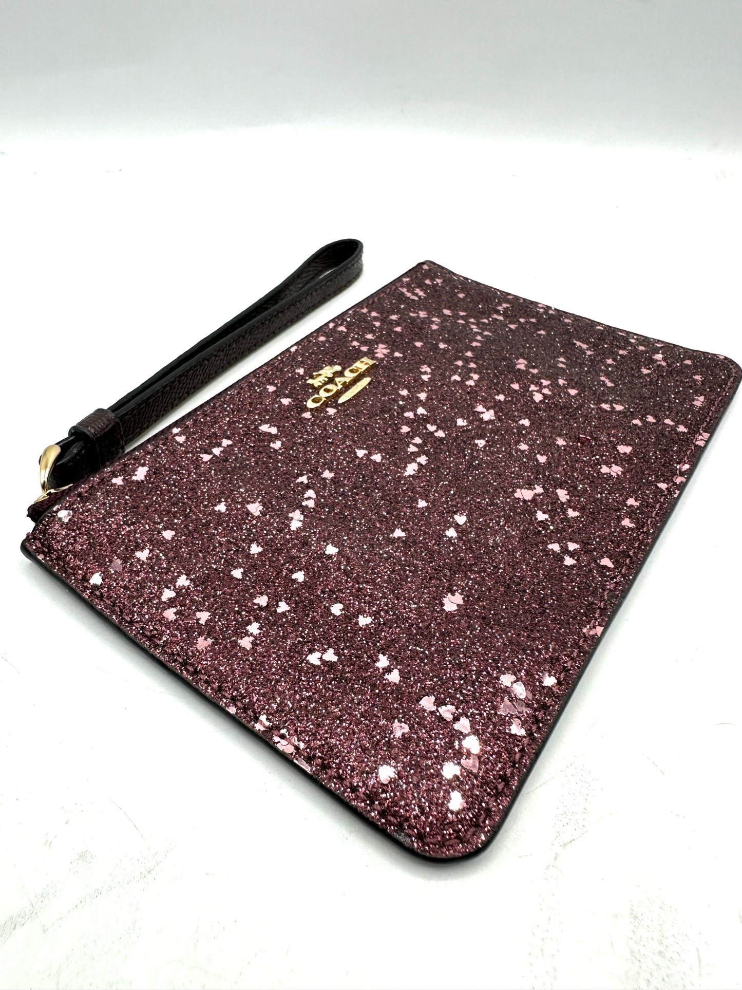 Coach Glitter Heart Wristlet – Burgundy