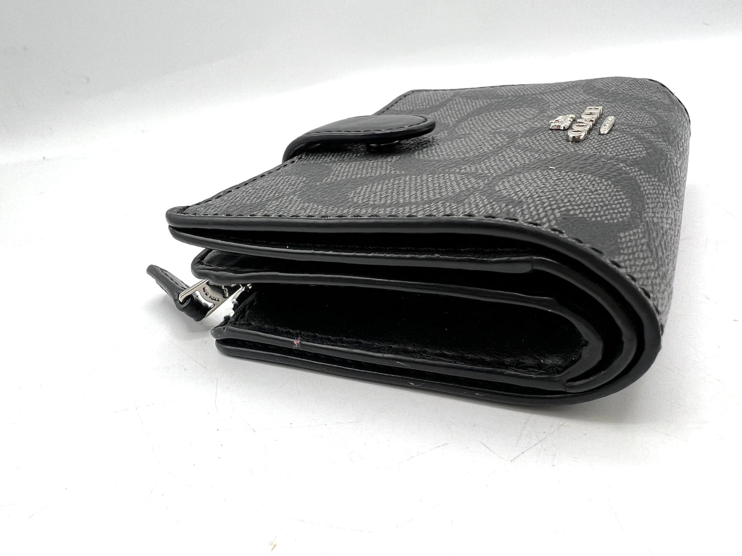 Coach F23553 Corner Zip Wallet – Black (Signature Canvas / Leather Trim)