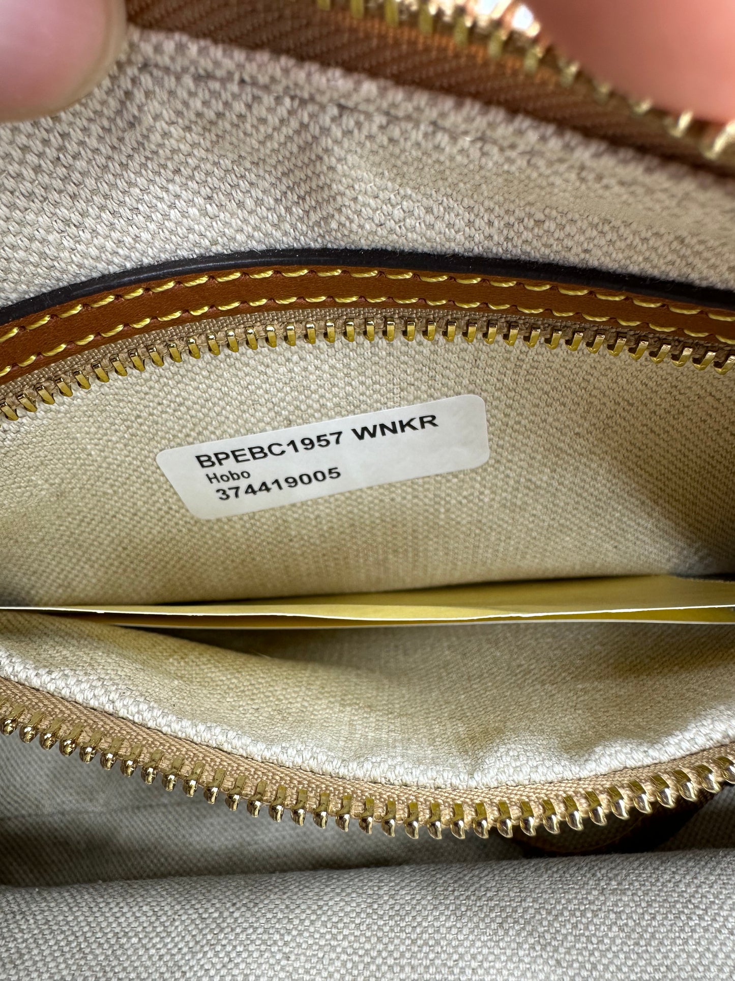 Dooney & Bourke Pebble Grain Hobo – Wine Pebble Grain Leather