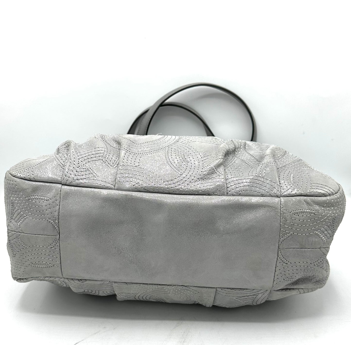 Coach Madison Maggie Stitched Metallic Shoulder Bag – Silver / Grey