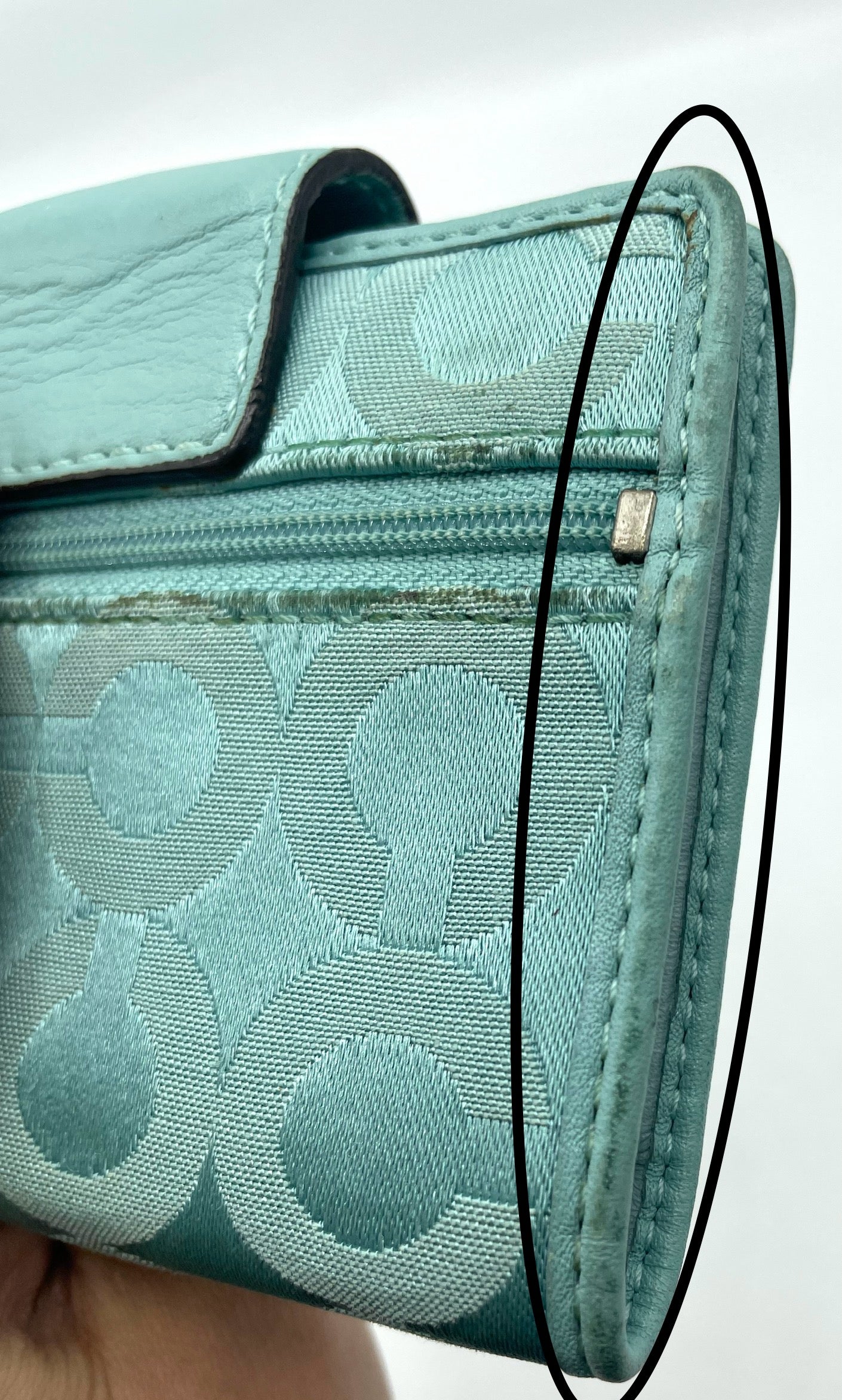 Coach Signature C Bifold Wallet