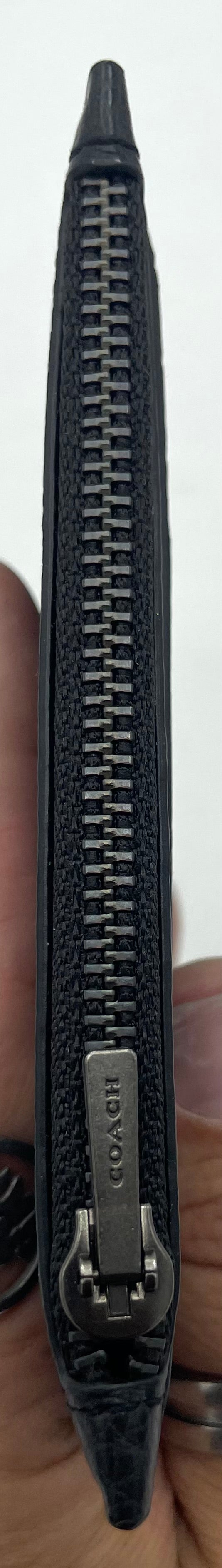 Coach Zip Card Case – Black Pebbled Leather with Gunmetal Hardware