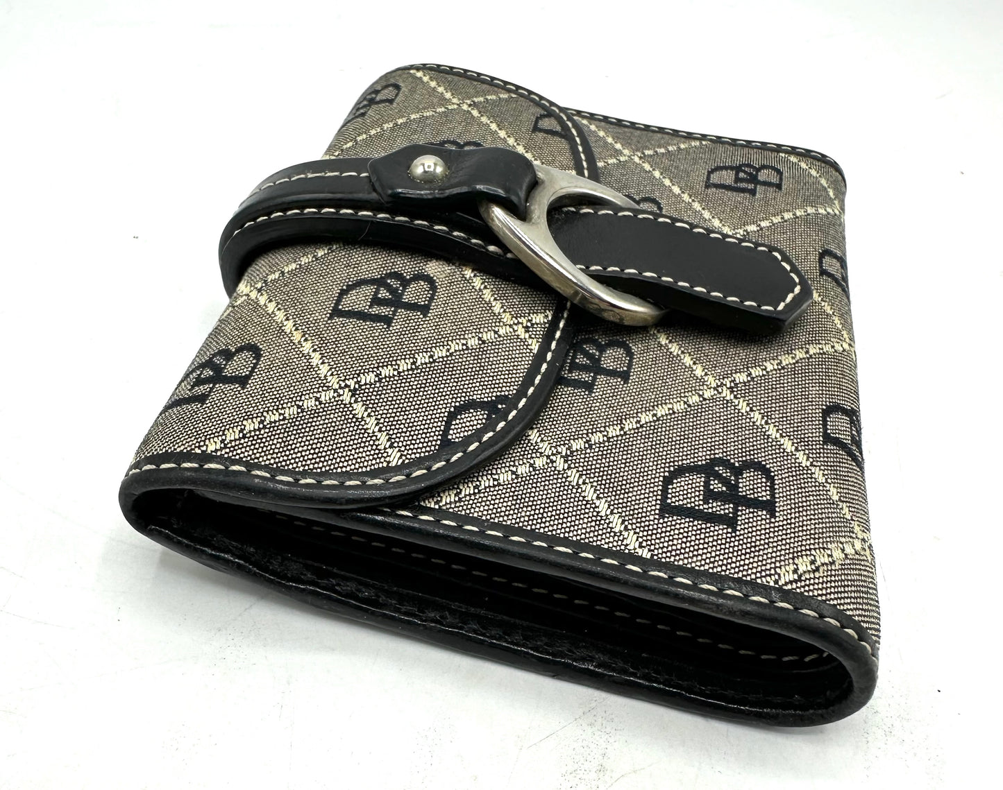 Dooney & Bourke Monogram Tri-Fold Wallet – Gray with Black Monogram