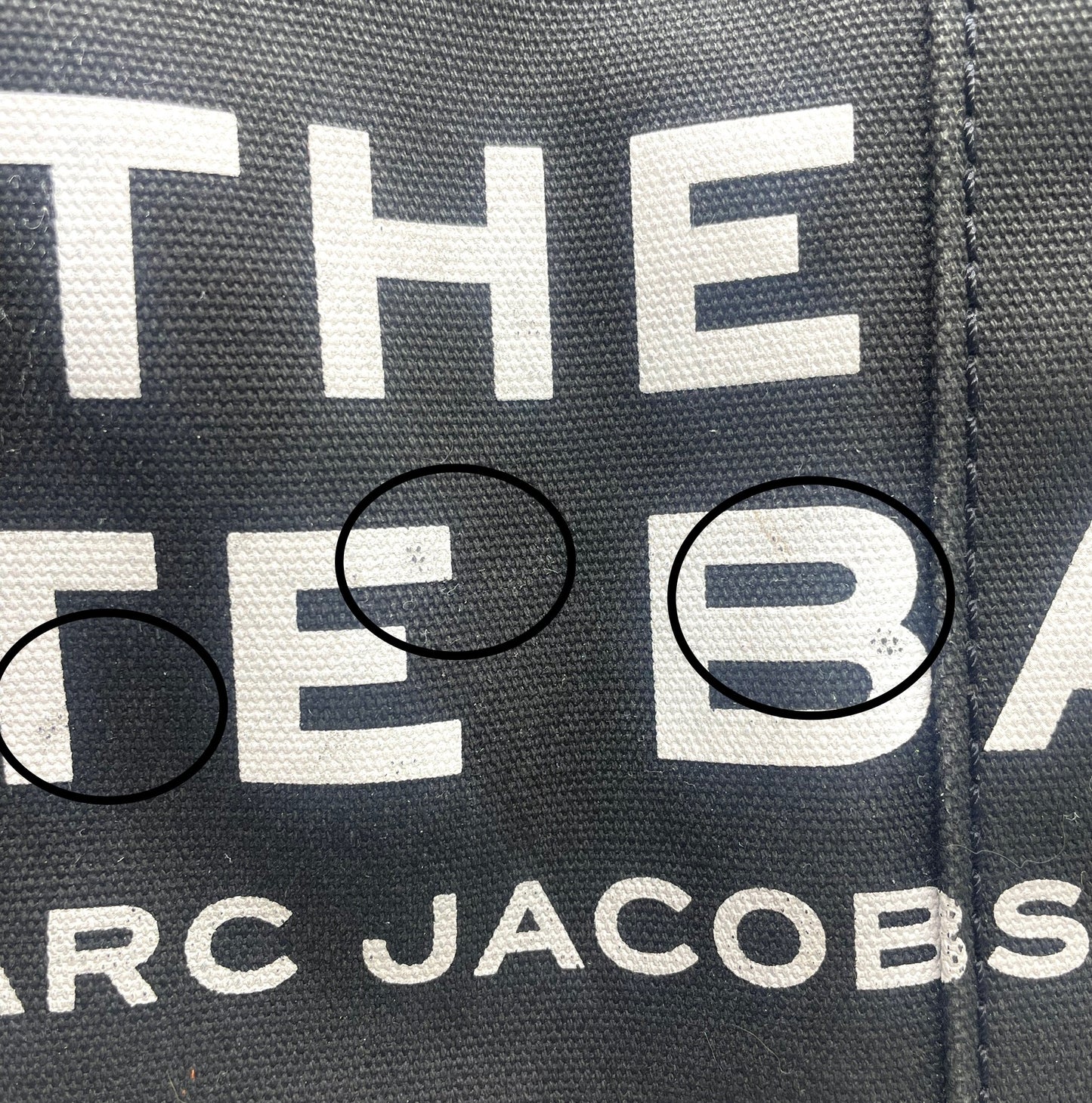 Marc Jacobs The Tote Bag * Medium