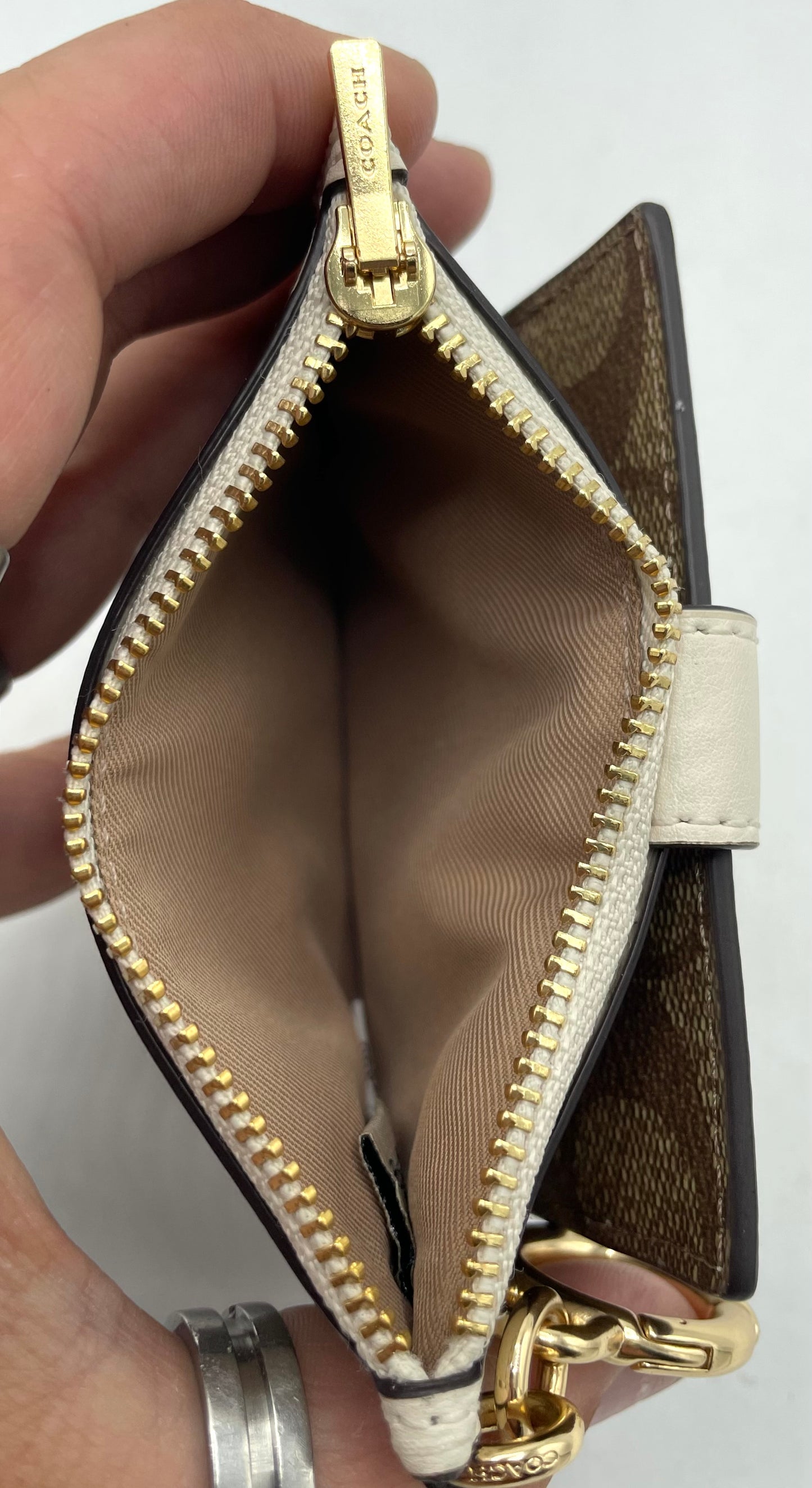 Coach Attachment Card Case – Khaki Signature Coated Canvas with Chalk