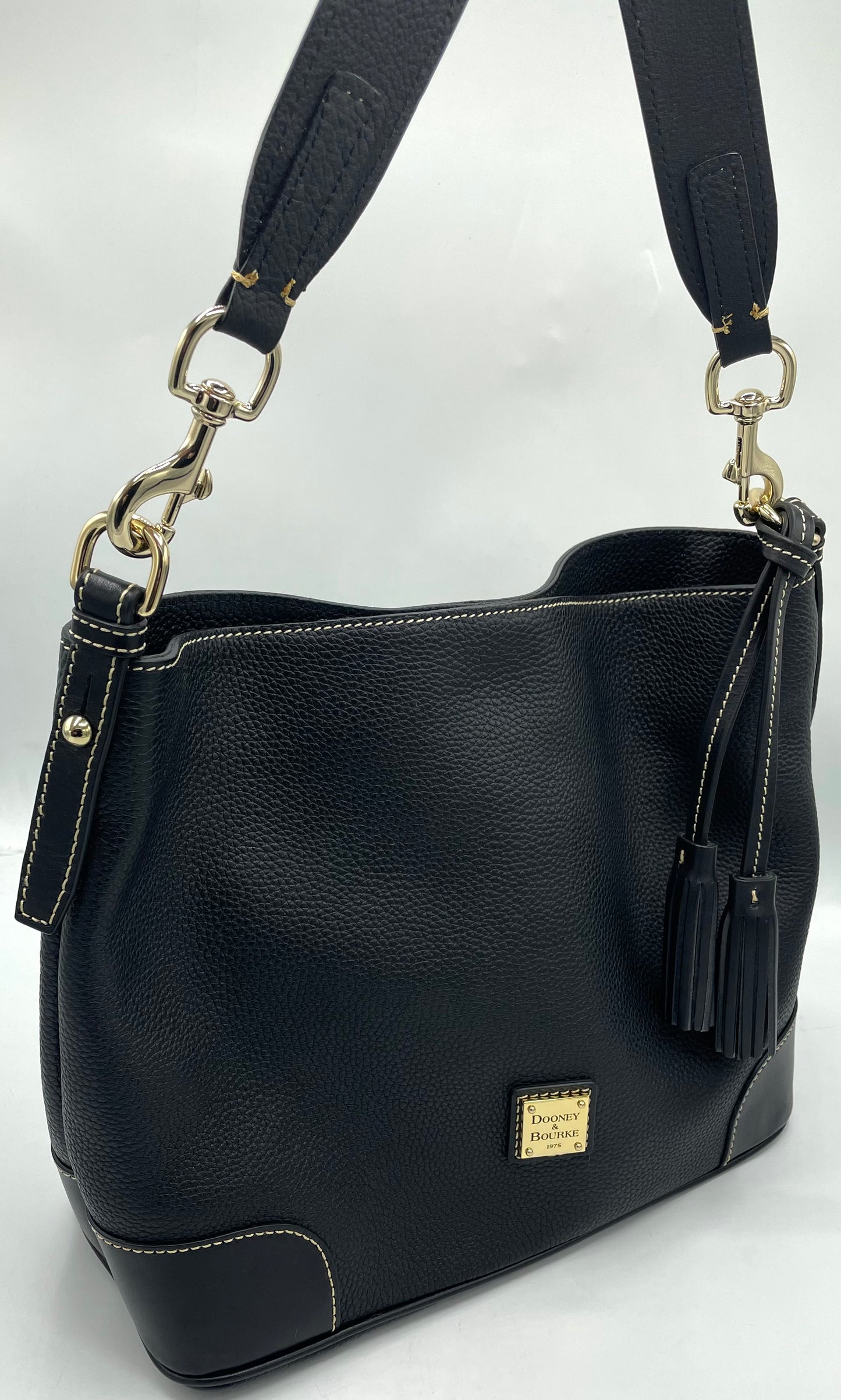 Dooney & Bourke Pebble Grain Large Sac
