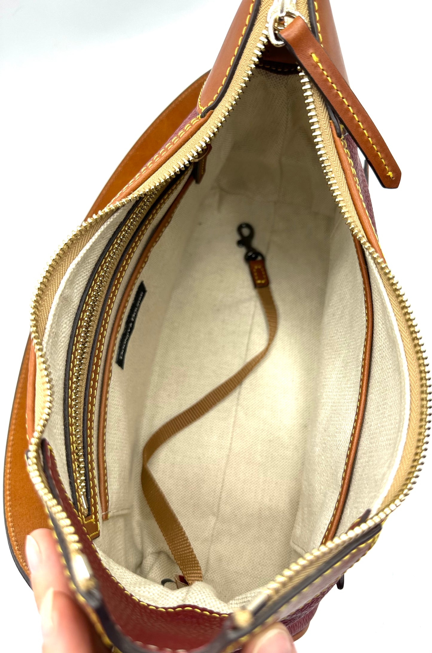 Dooney & Bourke Pebble Grain Hobo – Wine Pebble Grain Leather