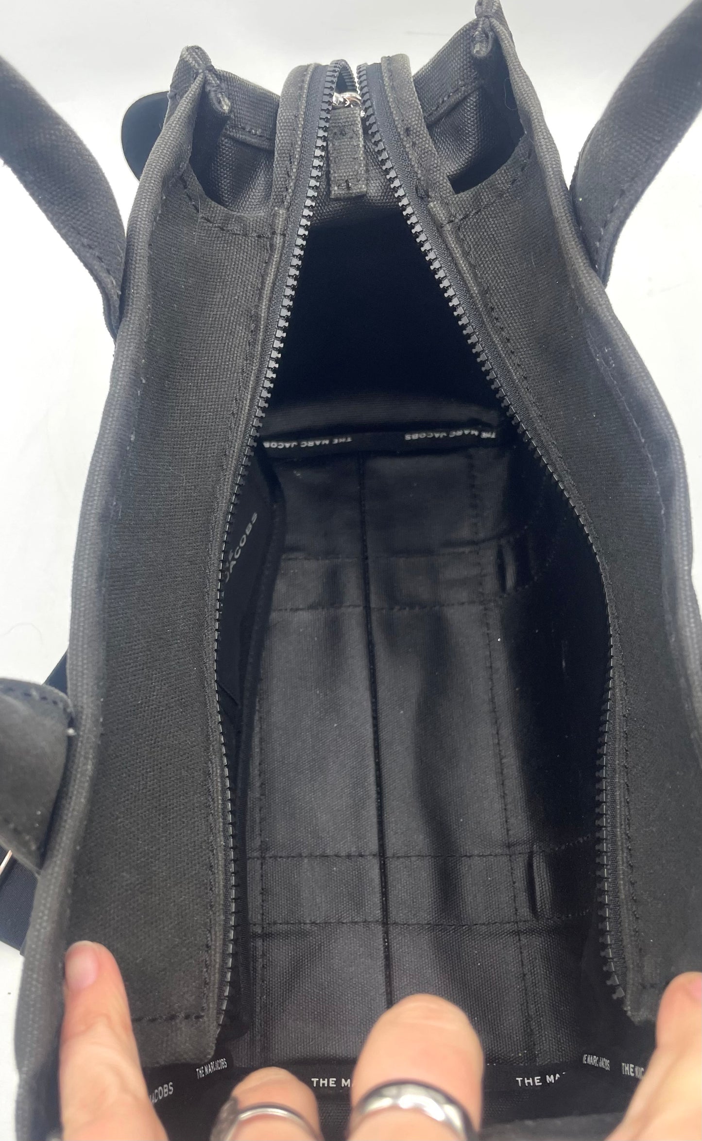 Marc Jacobs The Tote Bag * Medium