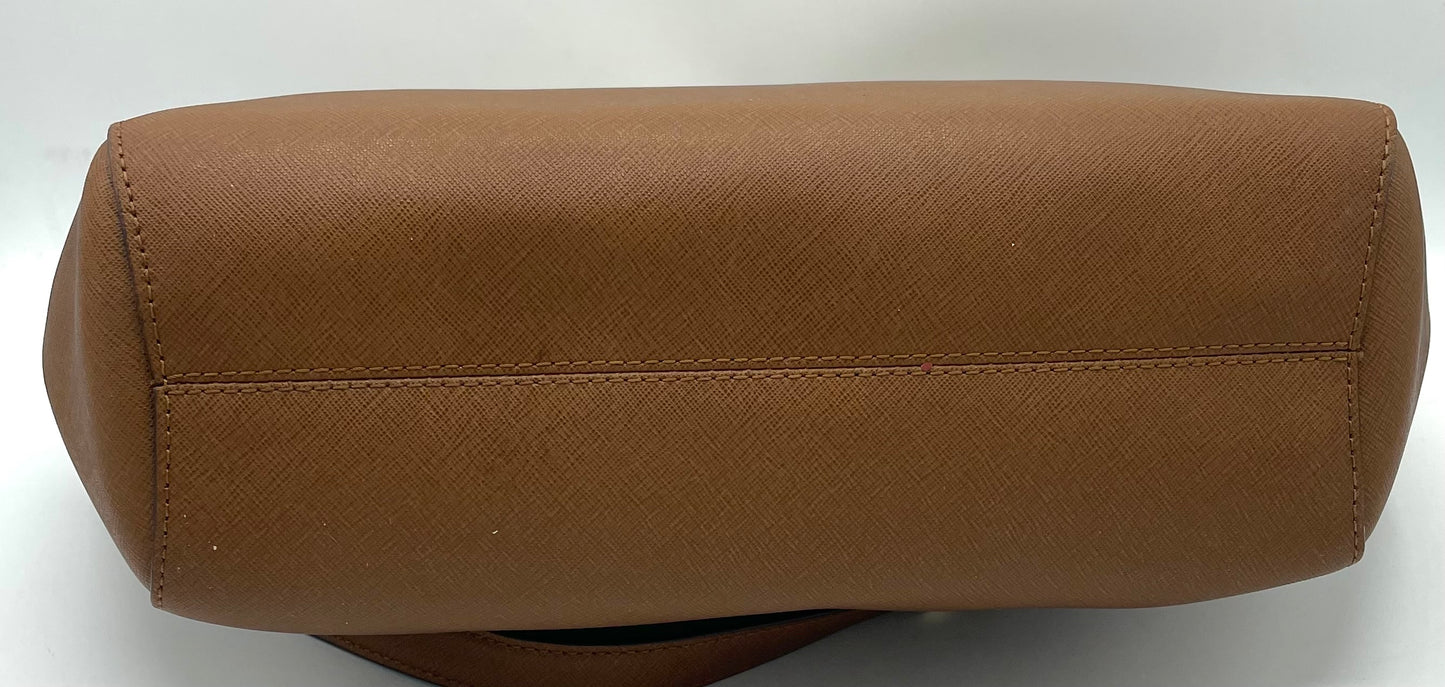 Michael Kors Jet Set Large Chain Shoulder Bag