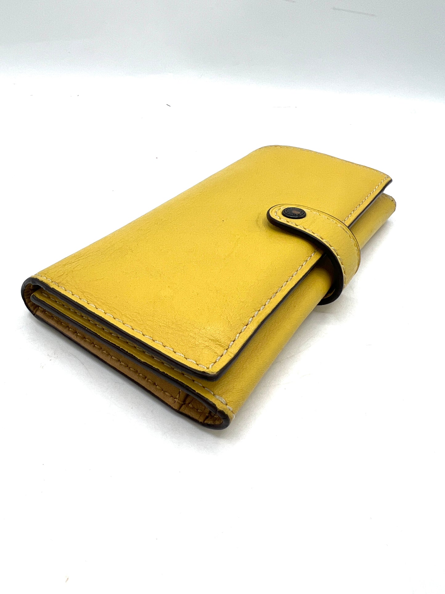 Coach Slim Trifold Wallet – Sunflower Yellow