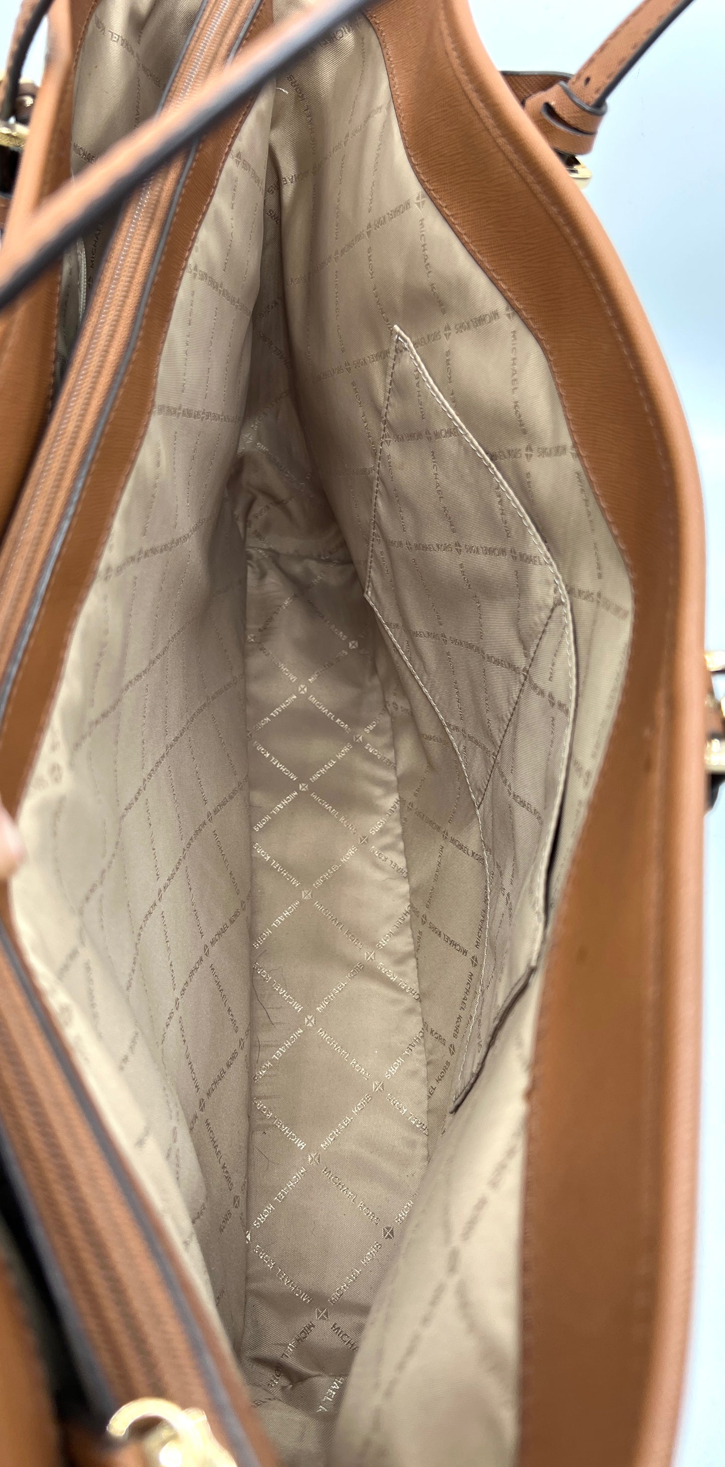 Michael Kors Large Jet Set Carryall Tote