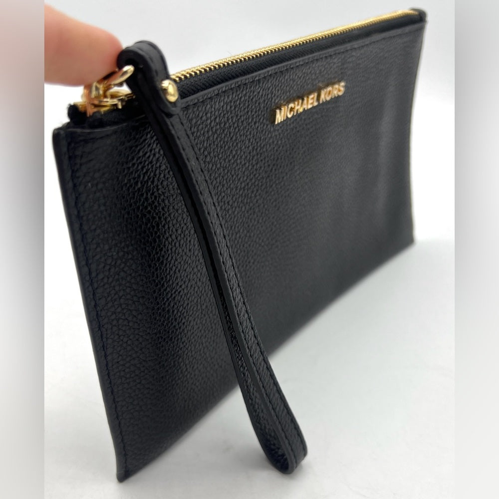 Michael Kors XL Jet Set Clutch