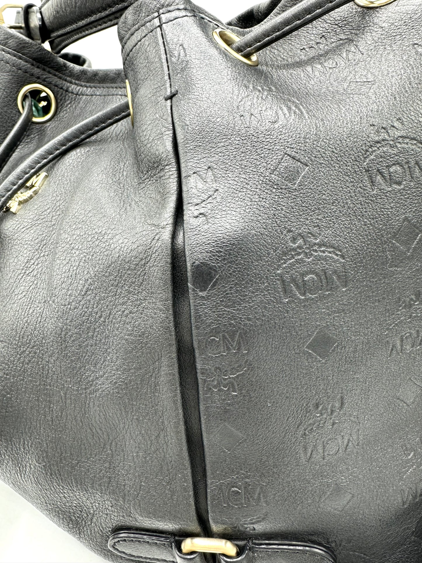 MCM Drawstring Bucket Bag in Leather – Dark Gray Leather with Gold Hardware