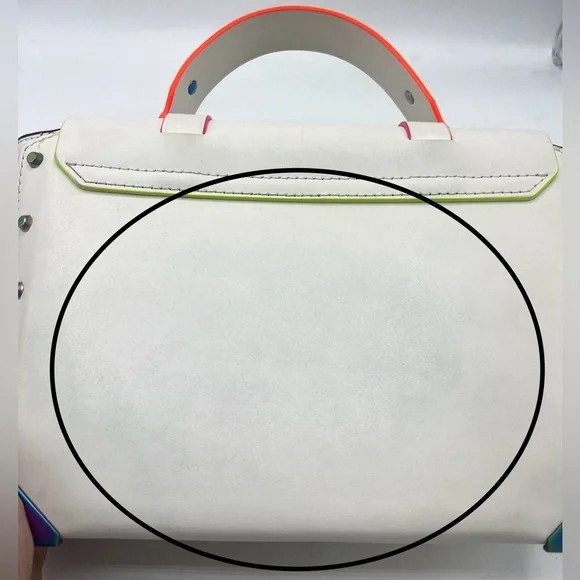 Michael Kors Manhattan Medium Contrast-Trim Leather Satchel – Optic White Color: Optic White
