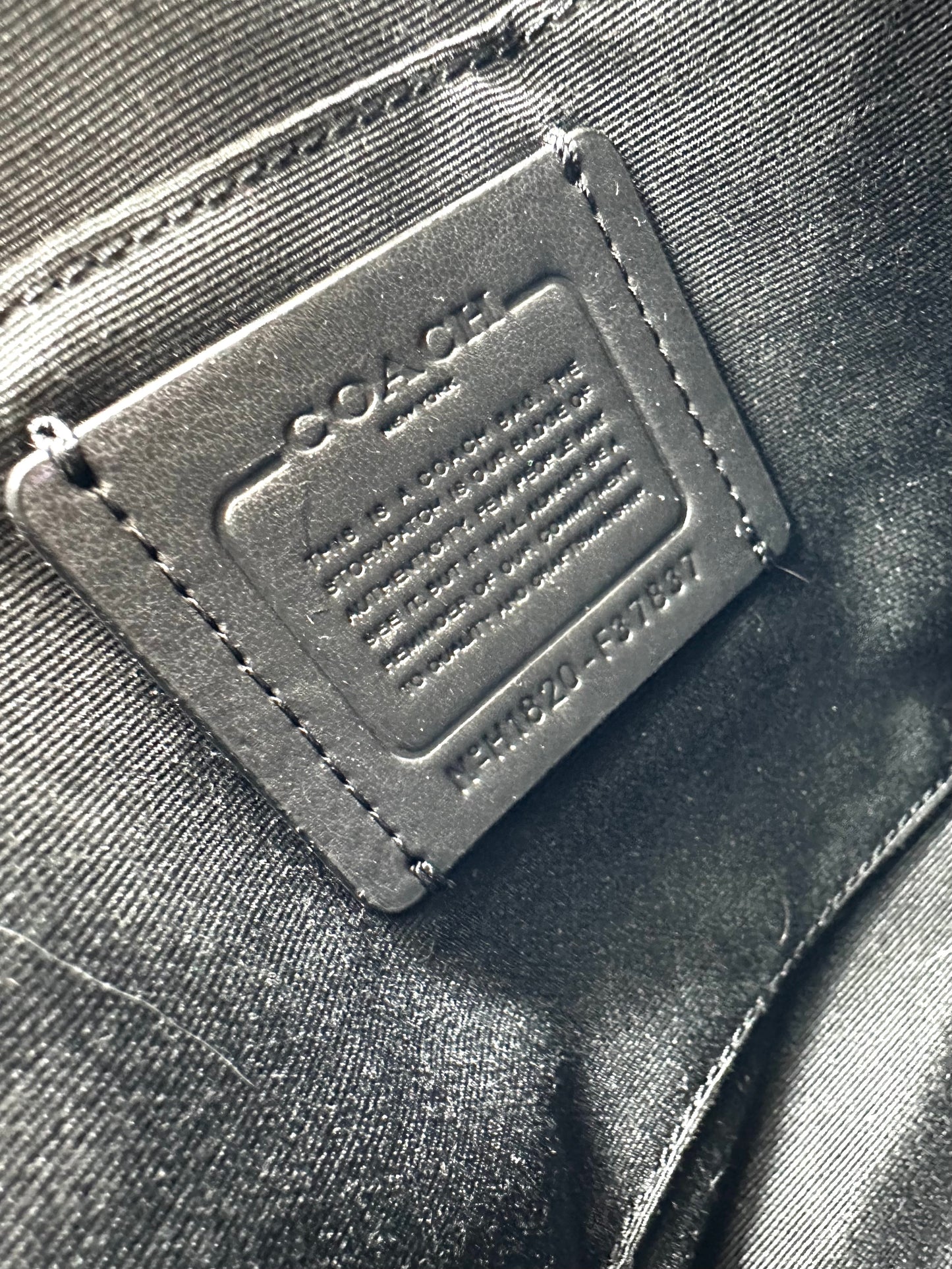 Coach Minetta Crossbody Bag – Black Crossgrain Leather