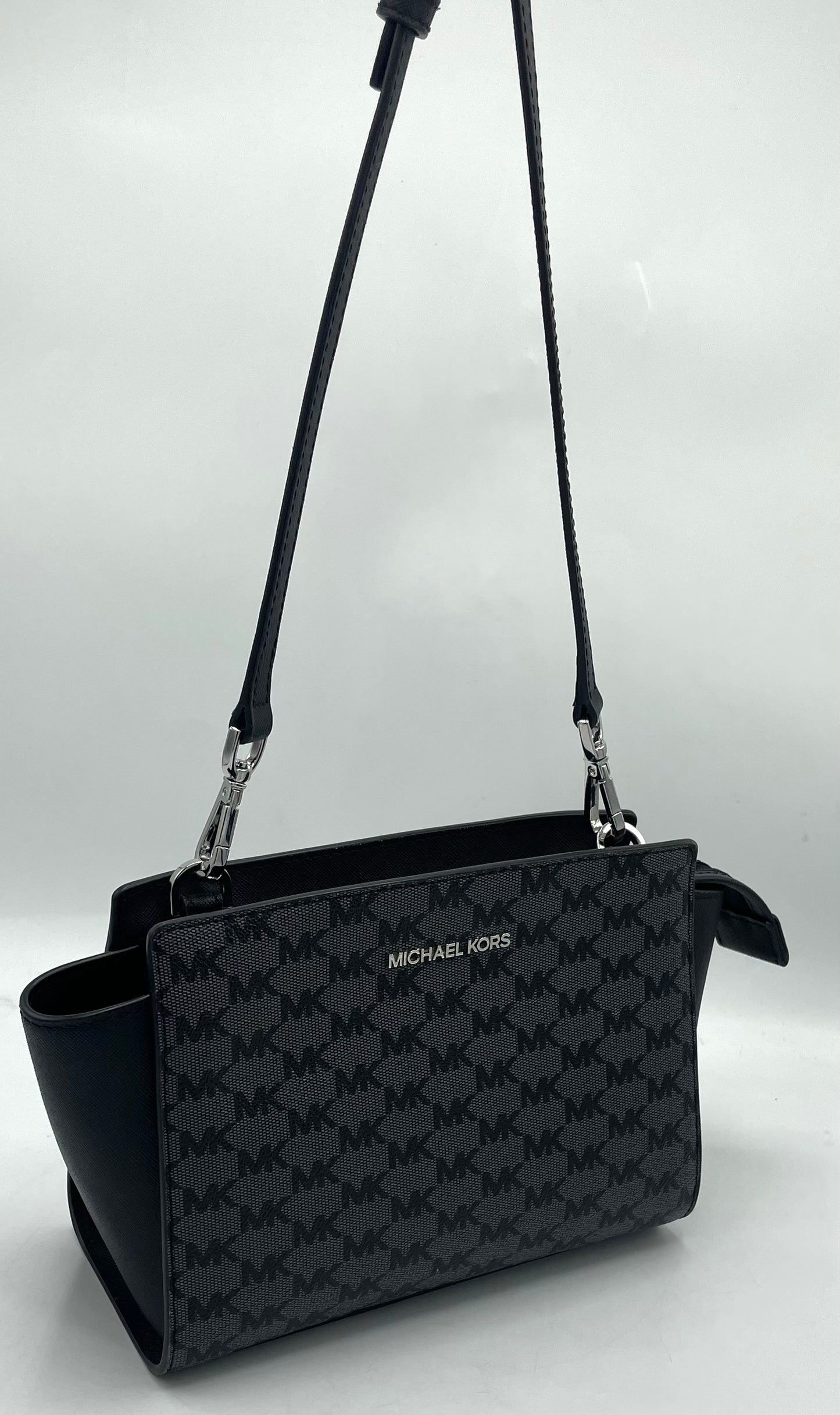 Michael Kors Selma Crossbody