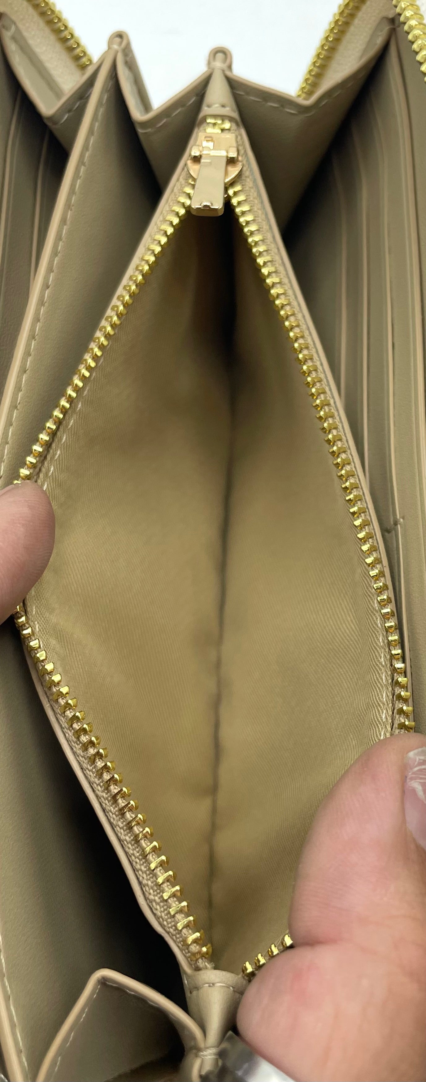 Coach Long Zip Around Wallet - Strawberries