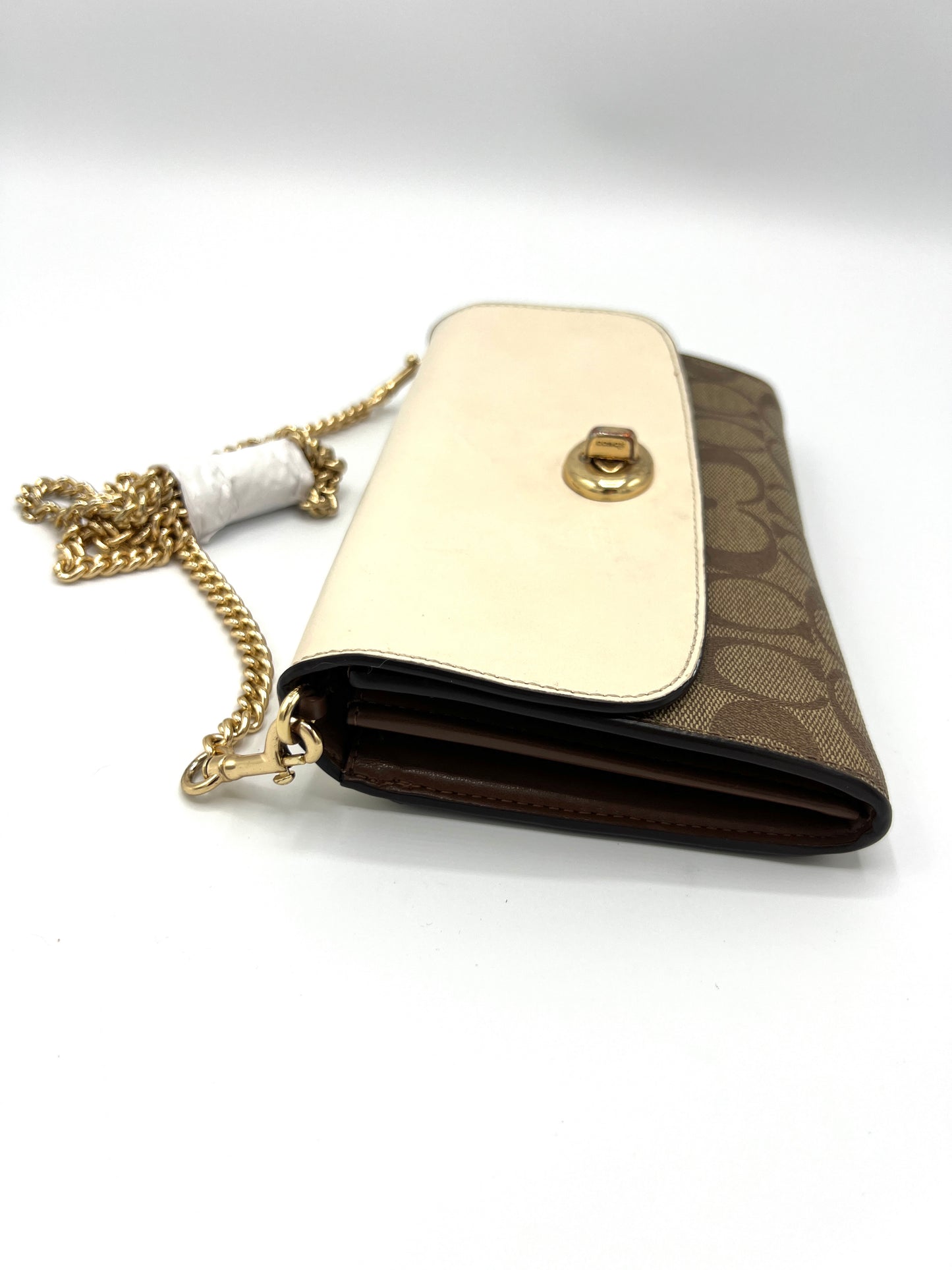 Coach Chain Crossbody Bag – Signature Canvas & Leather with Turnlock (F24280)