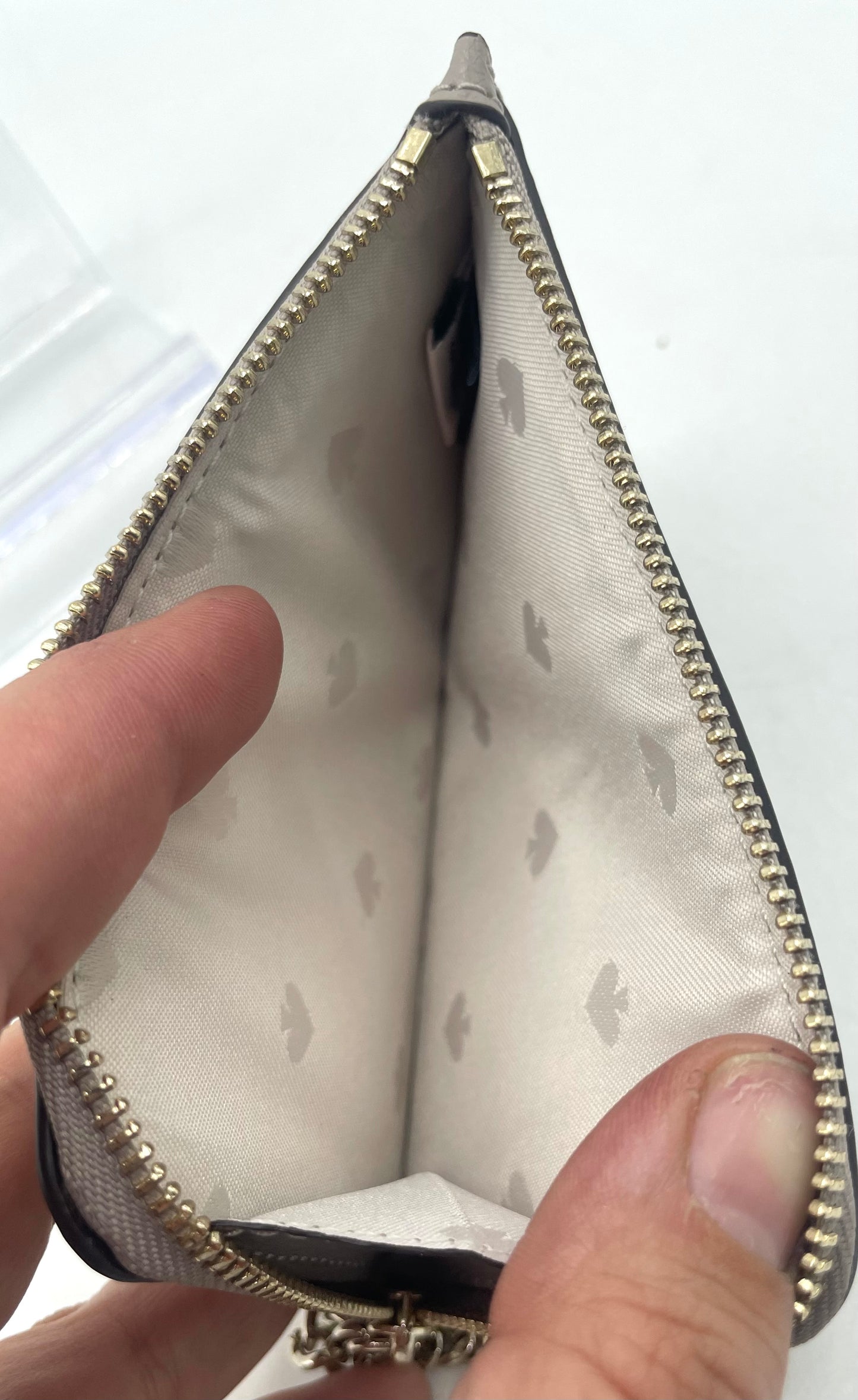 Kate Spade Darcy Medium L Zip Card Holder