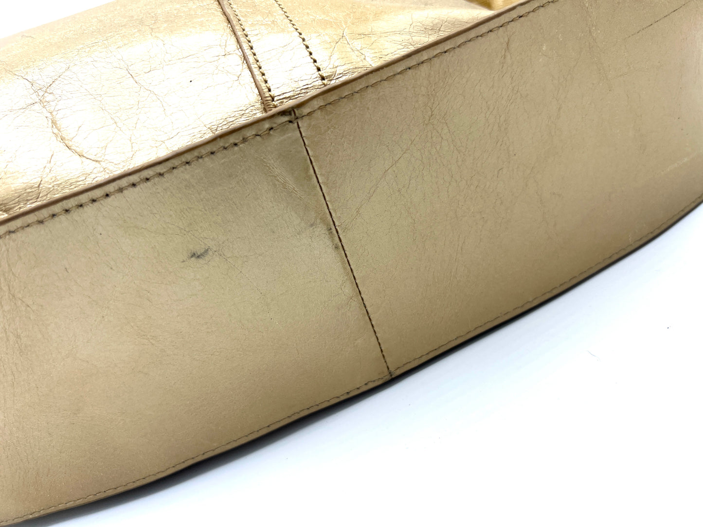 HOBO Marley Cameo Crossbody – Gold Metallic Leather