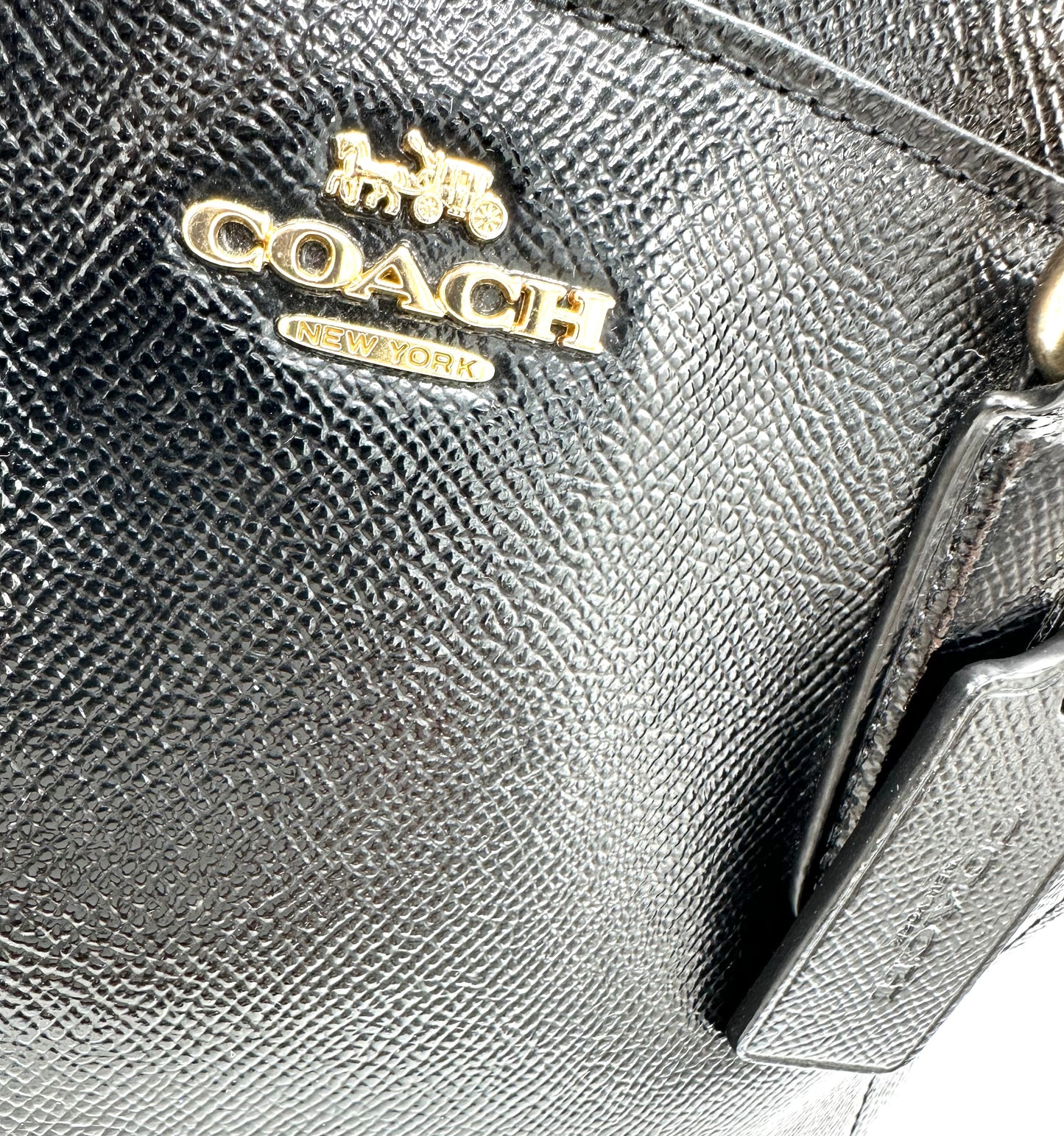 Coach Minetta Crossbody Bag – Black Crossgrain Leather