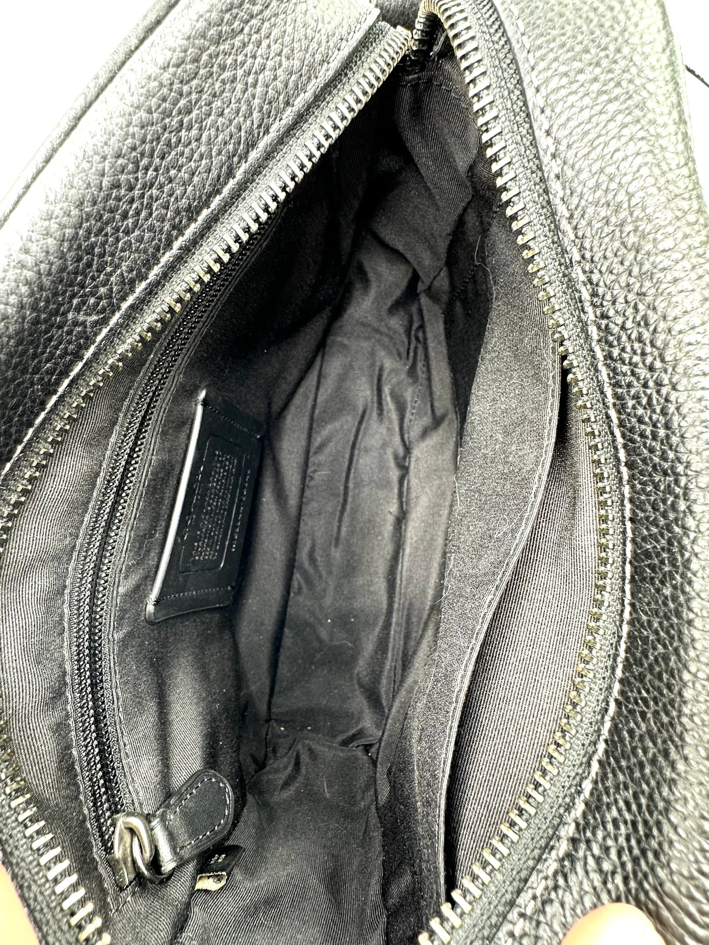 Coach Hudson Crossbody – Black Pebbled Leather & Grey Signature Coated Canvas