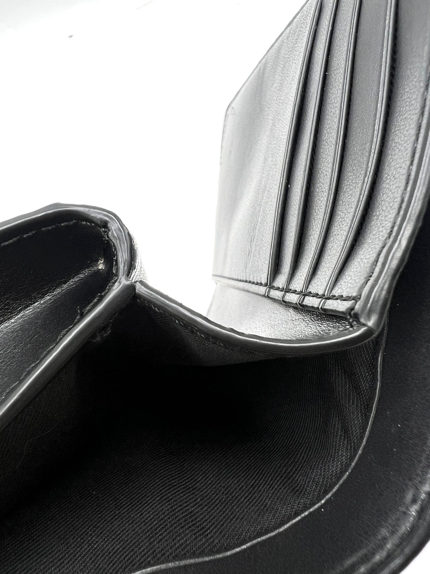 Coach F23553 Corner Zip Wallet – Black (Signature Canvas / Leather Trim)