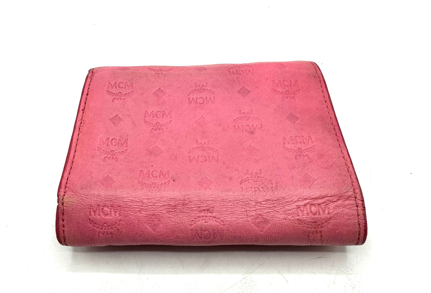 MCM Visetos Trifold Wallet – Light Pink Leather with Gold Hardware