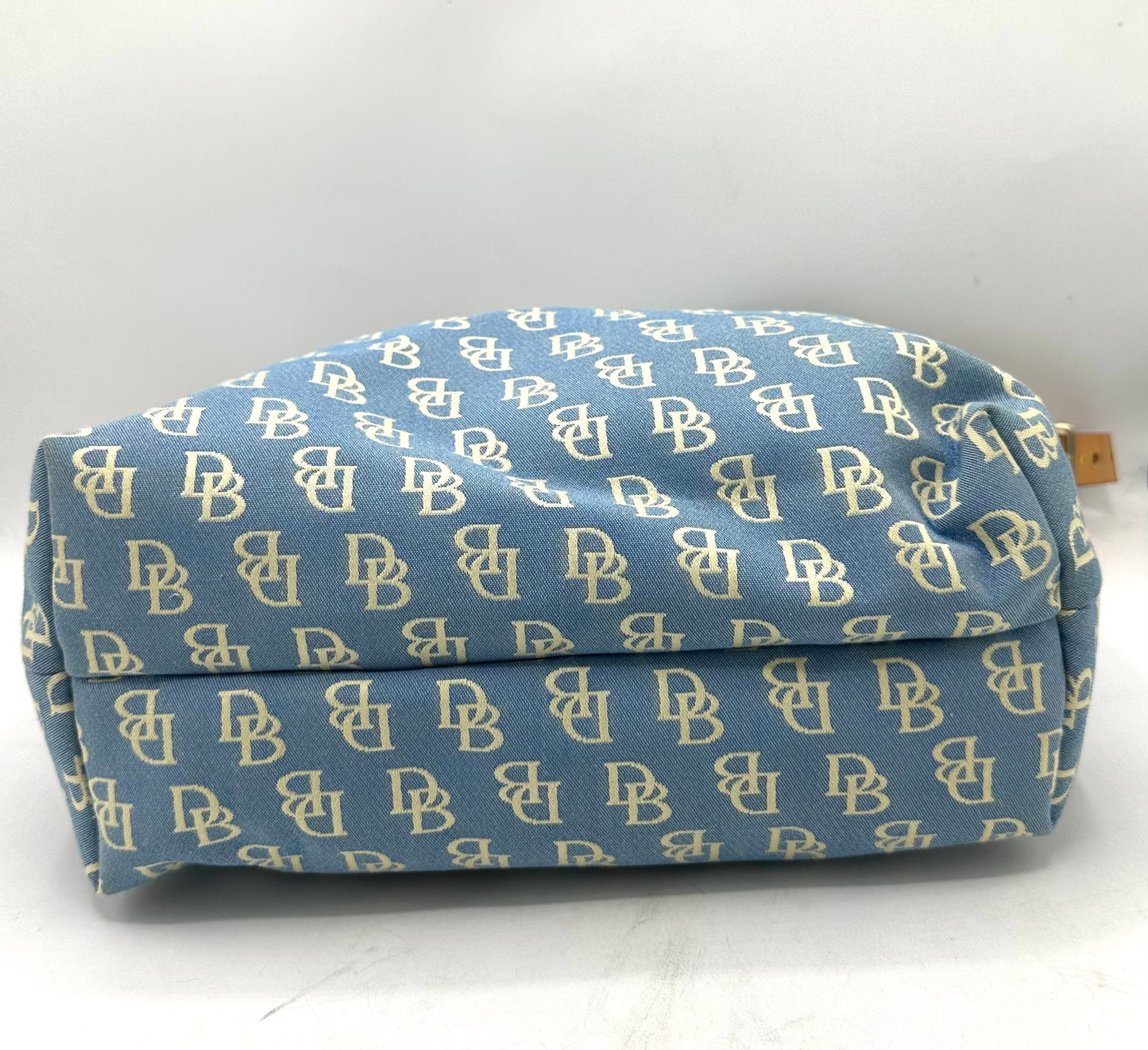 Dooney & Bourke Signature Denim Shoulder Bag – Blue Canvas