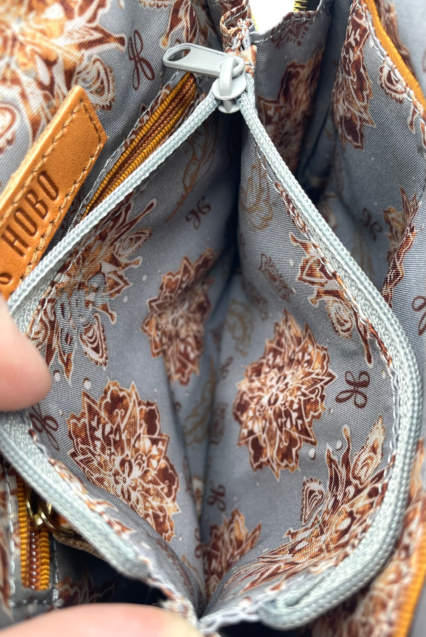 HOBO Nash Crossbody