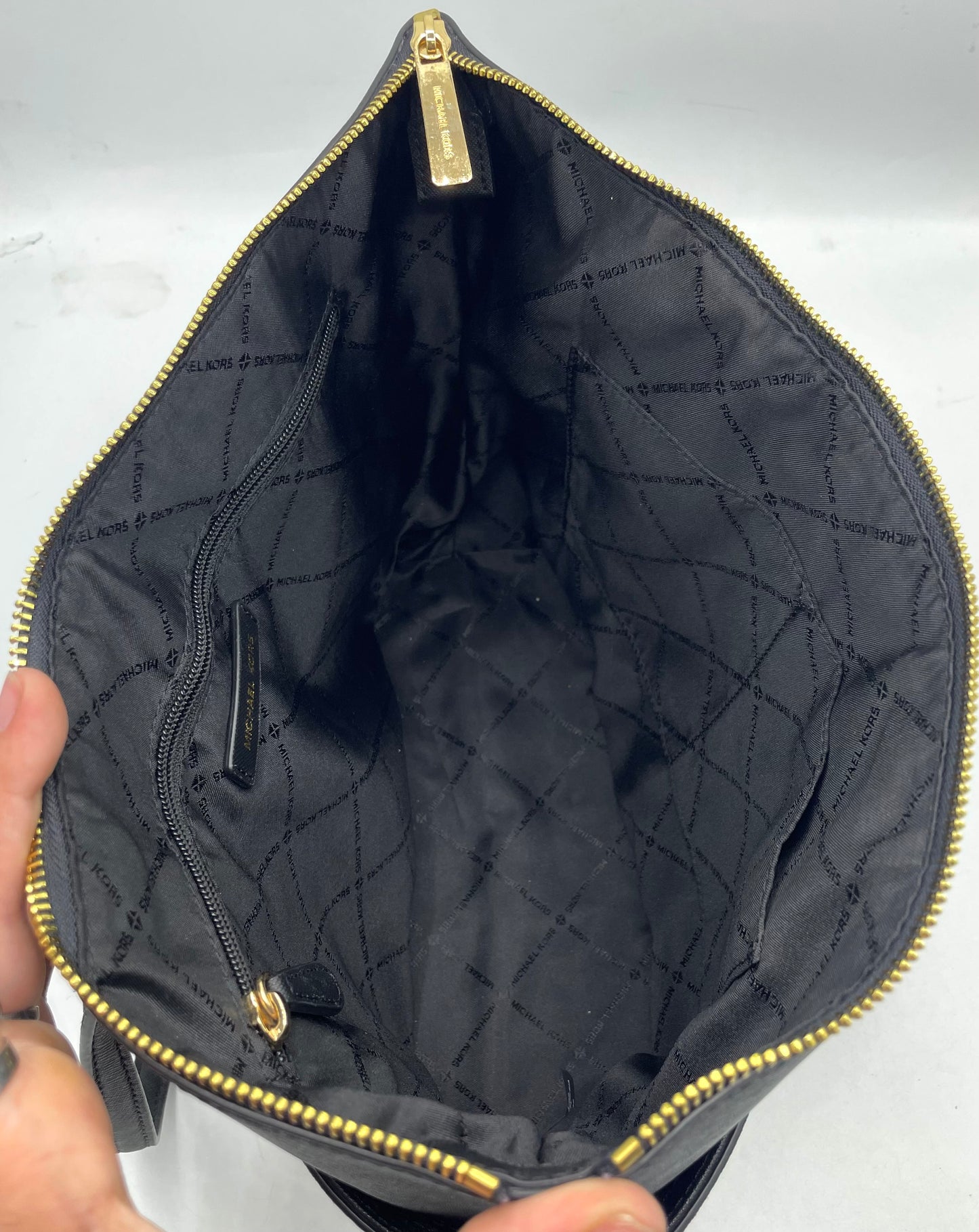Michael Kors Charlotte Large Saffiano Leather Top-zip Tote