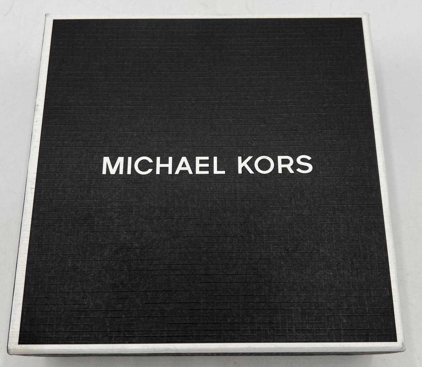 Michael Kors Zip Wallet and Carabiner Gift Set NWT