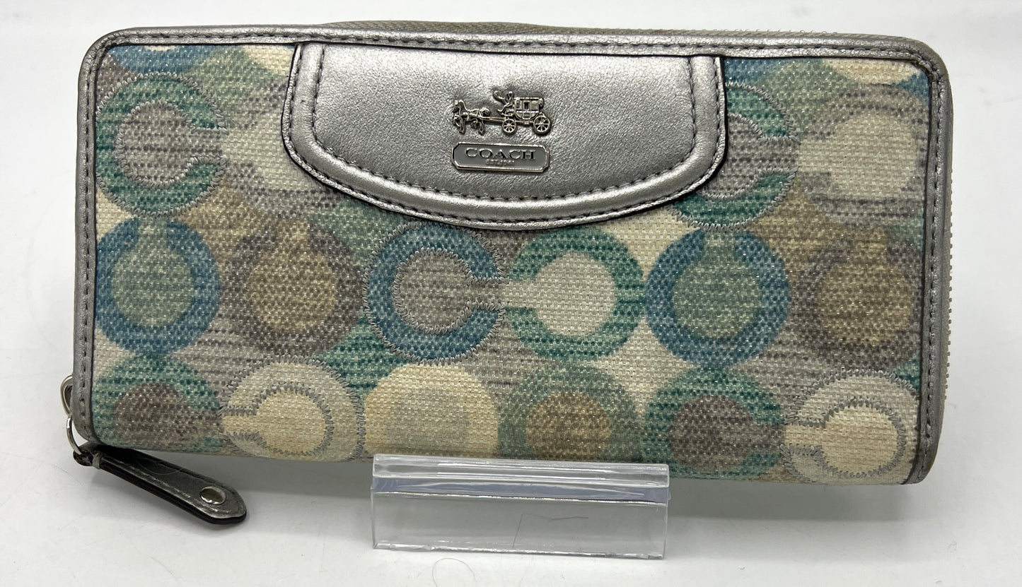 Coach Vintage Accordion Wallet