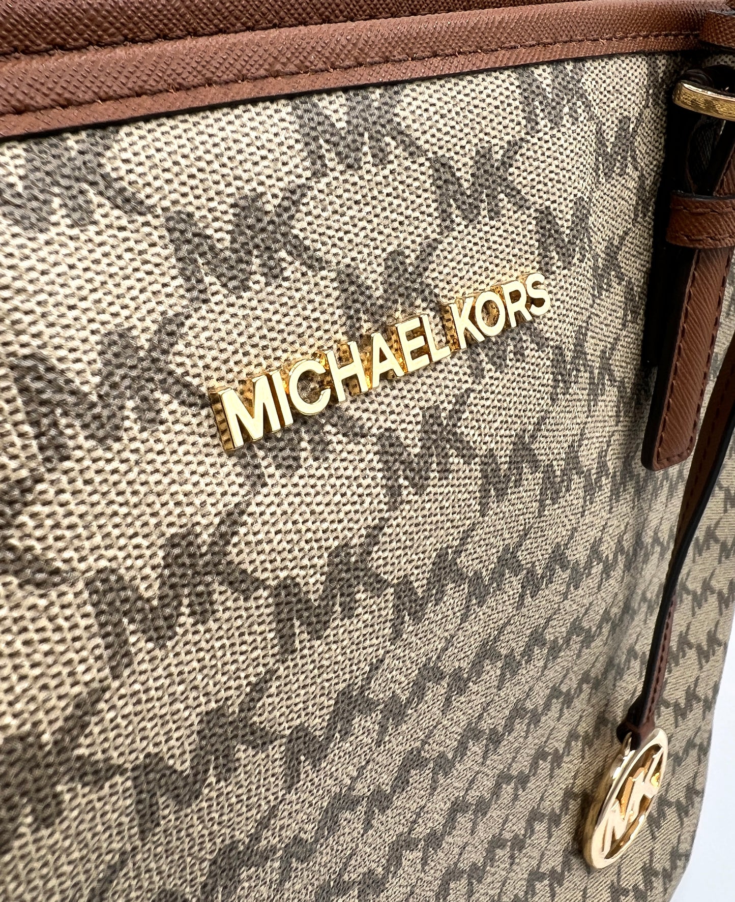 Michael Kors Large Jet Set Carryall Tote