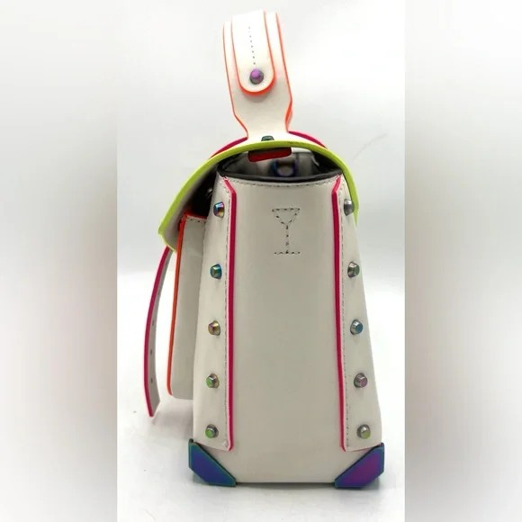 Michael Kors Manhattan Medium Contrast-Trim Leather Satchel – Optic White Color: Optic White