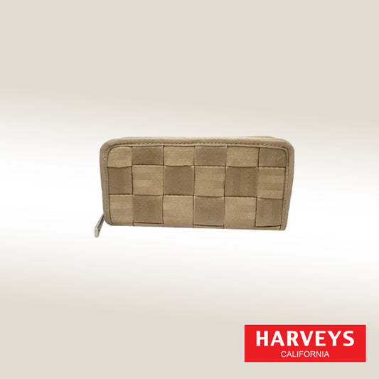 Harveys Larger Zip-Around Seatbelt Wallet – Champagne