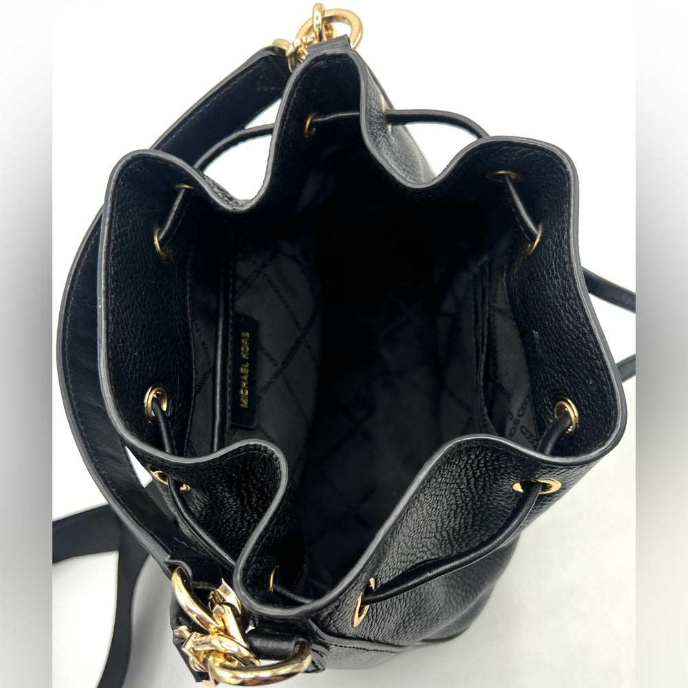 Michael Kors Devon Bucket Crossbody