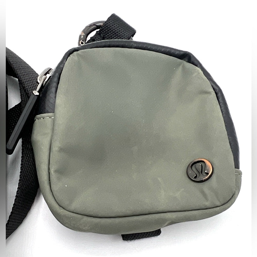 Lululemon Modular Phone Crossbody